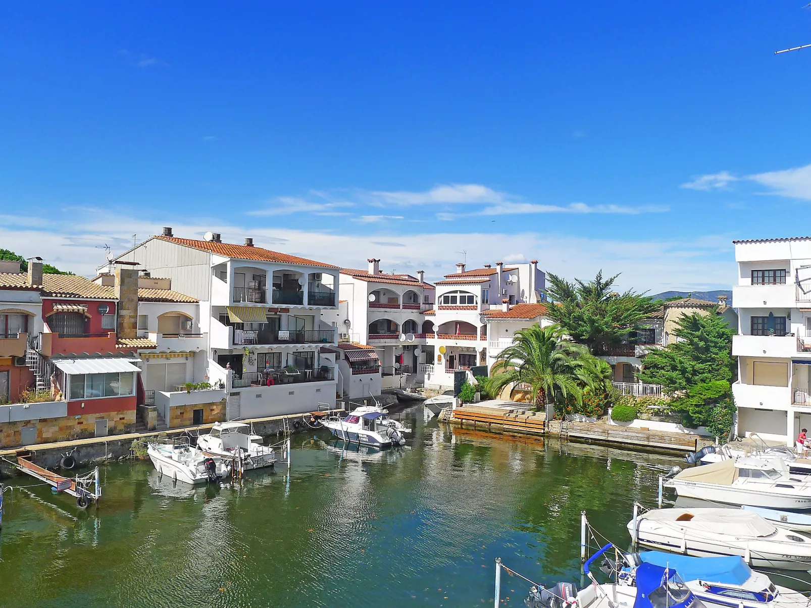 Port Mistral-Draußen
