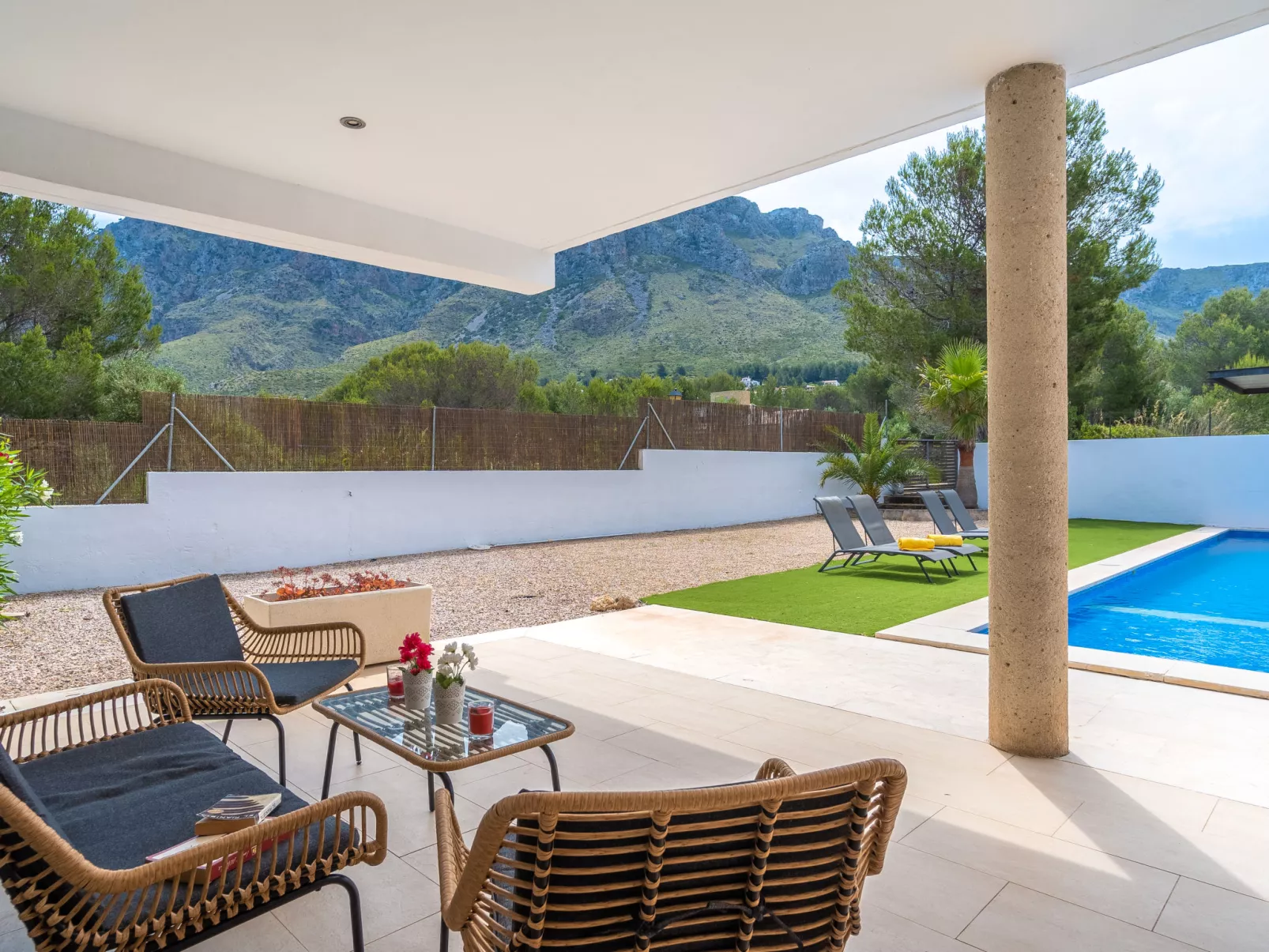 Villa Mut-Outside