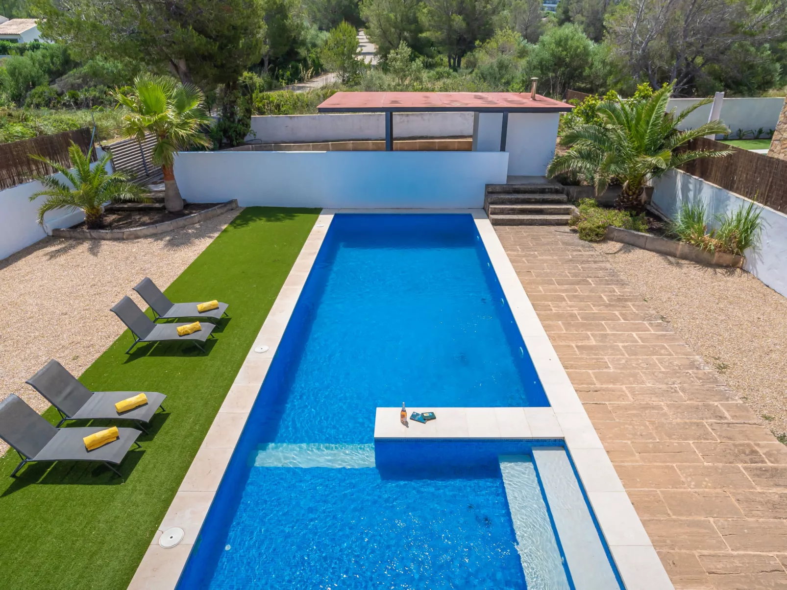 Villa Mut-Outside
