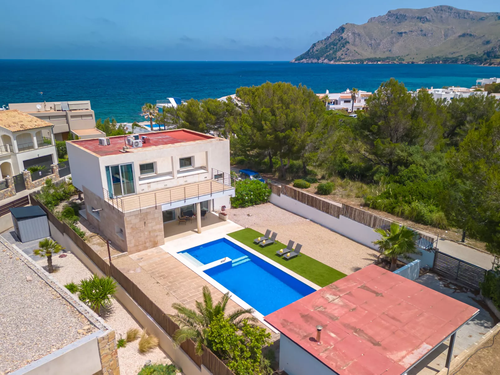Villa Mut-Outside