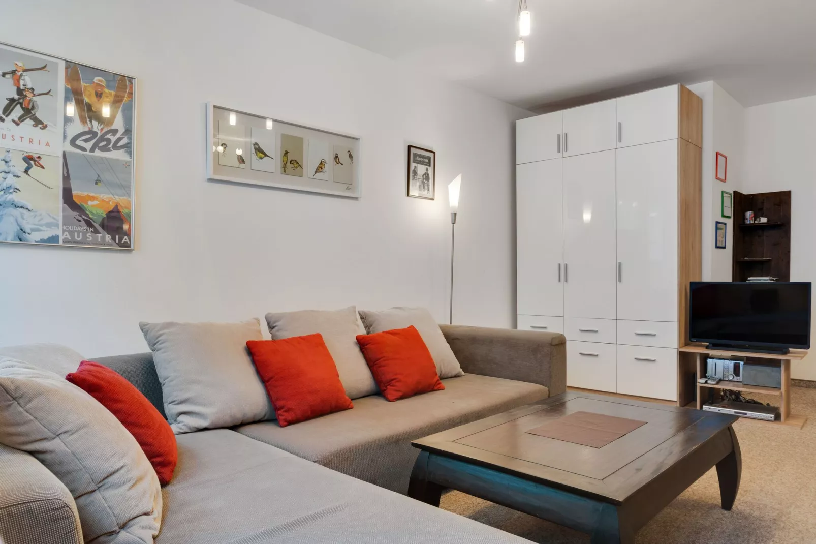 Kreuzgasse-Living room