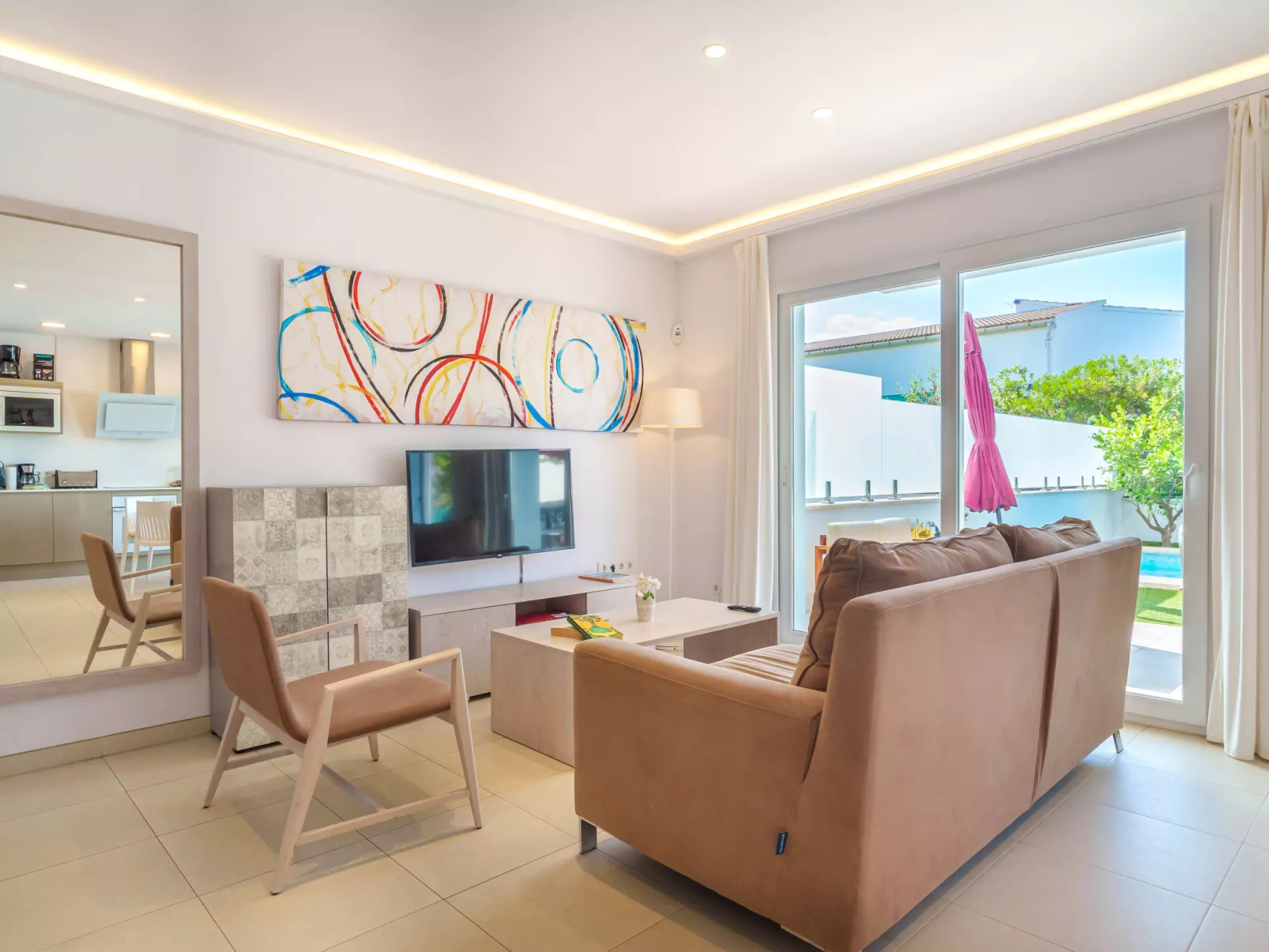 Teresa Beach 1-Inside