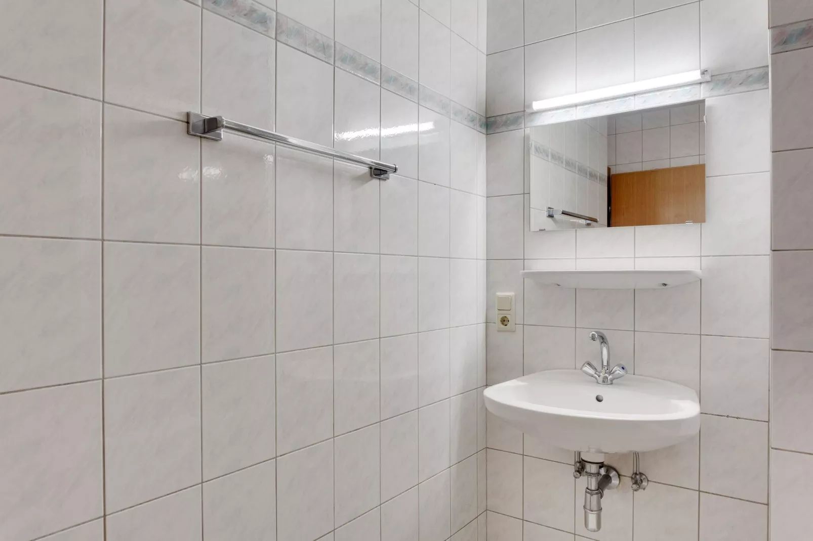 Kreuzgasse-Bathroom