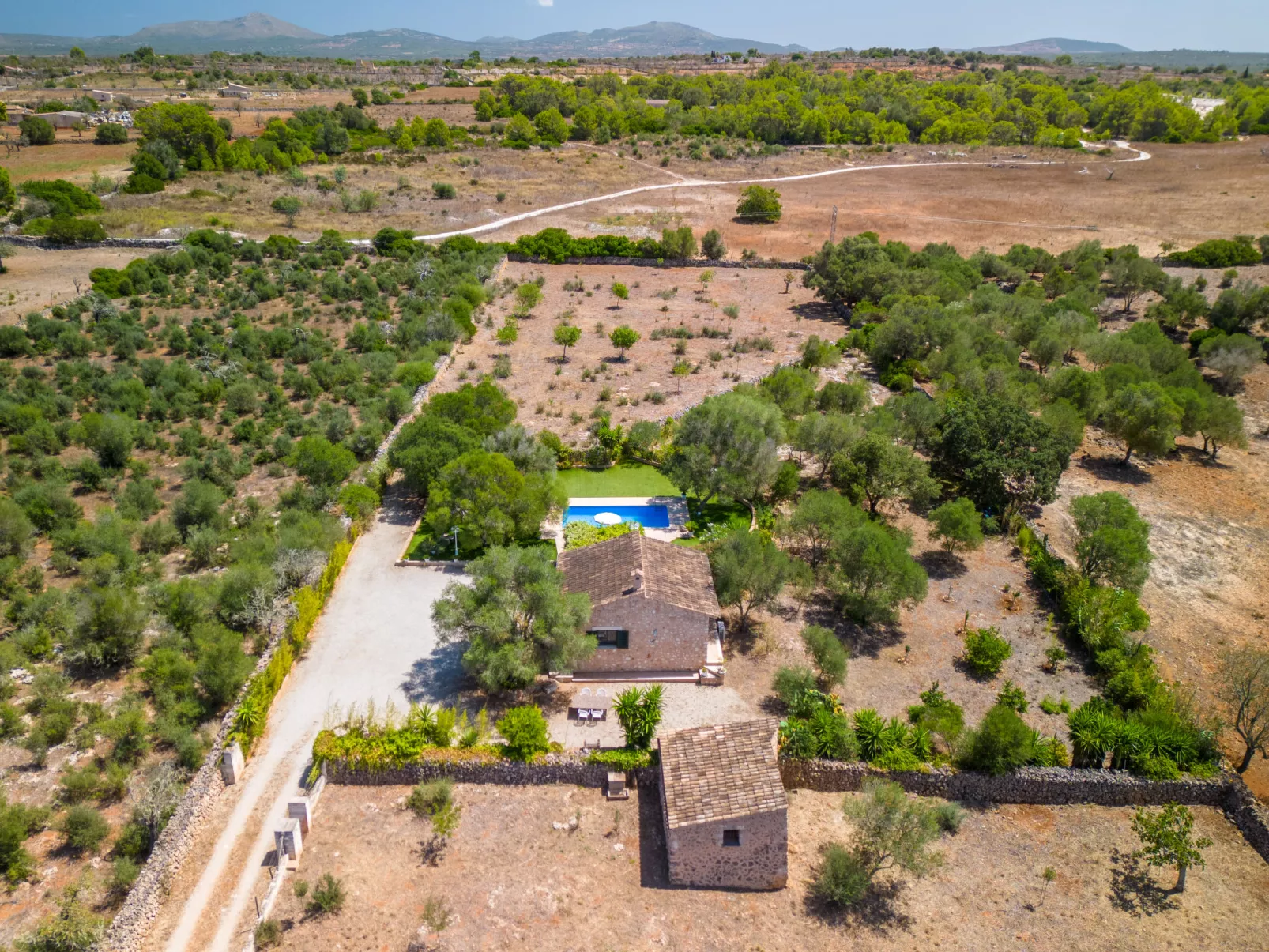 Sa Teulada-Outside