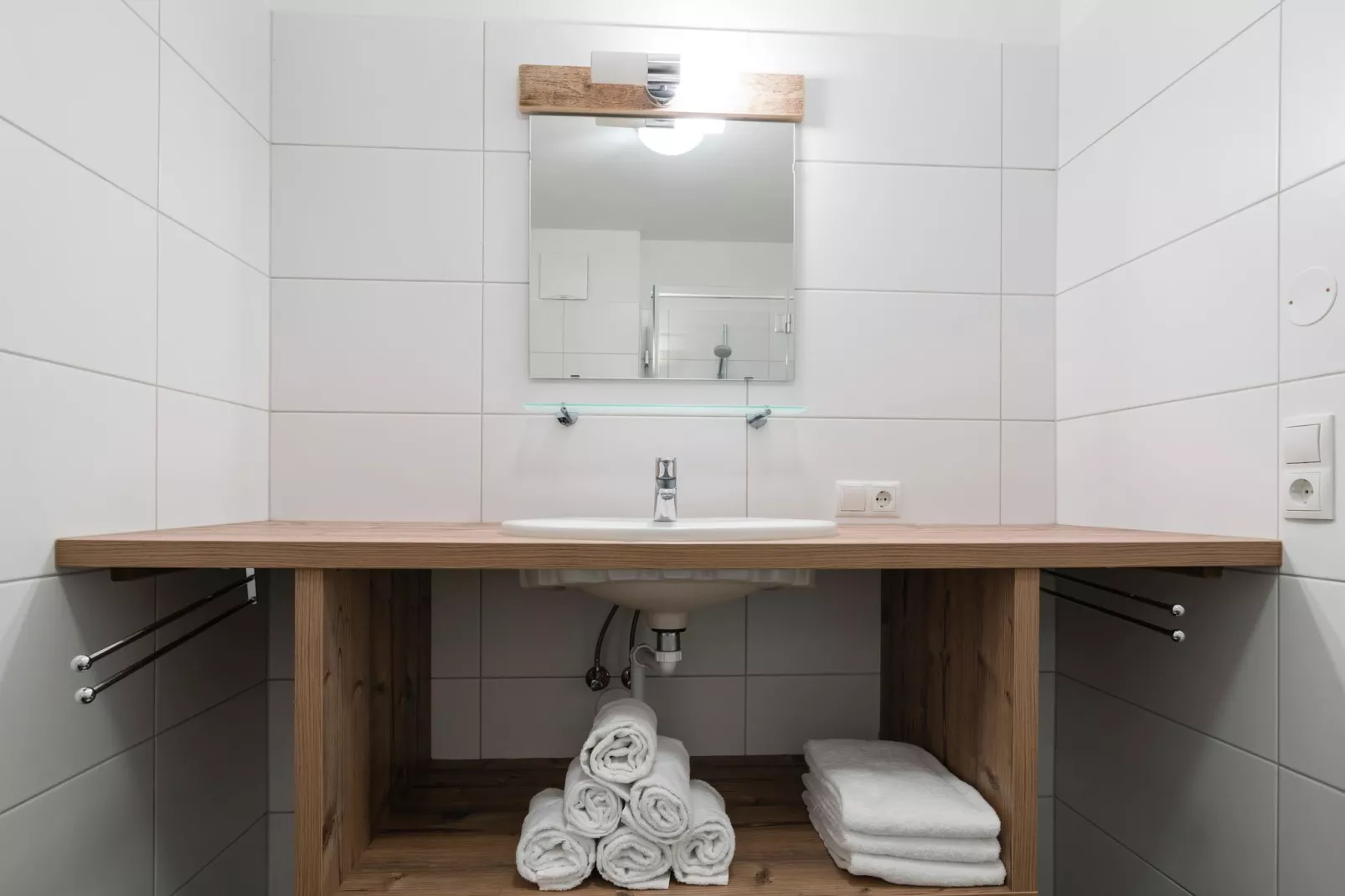 Miranda-Bathroom