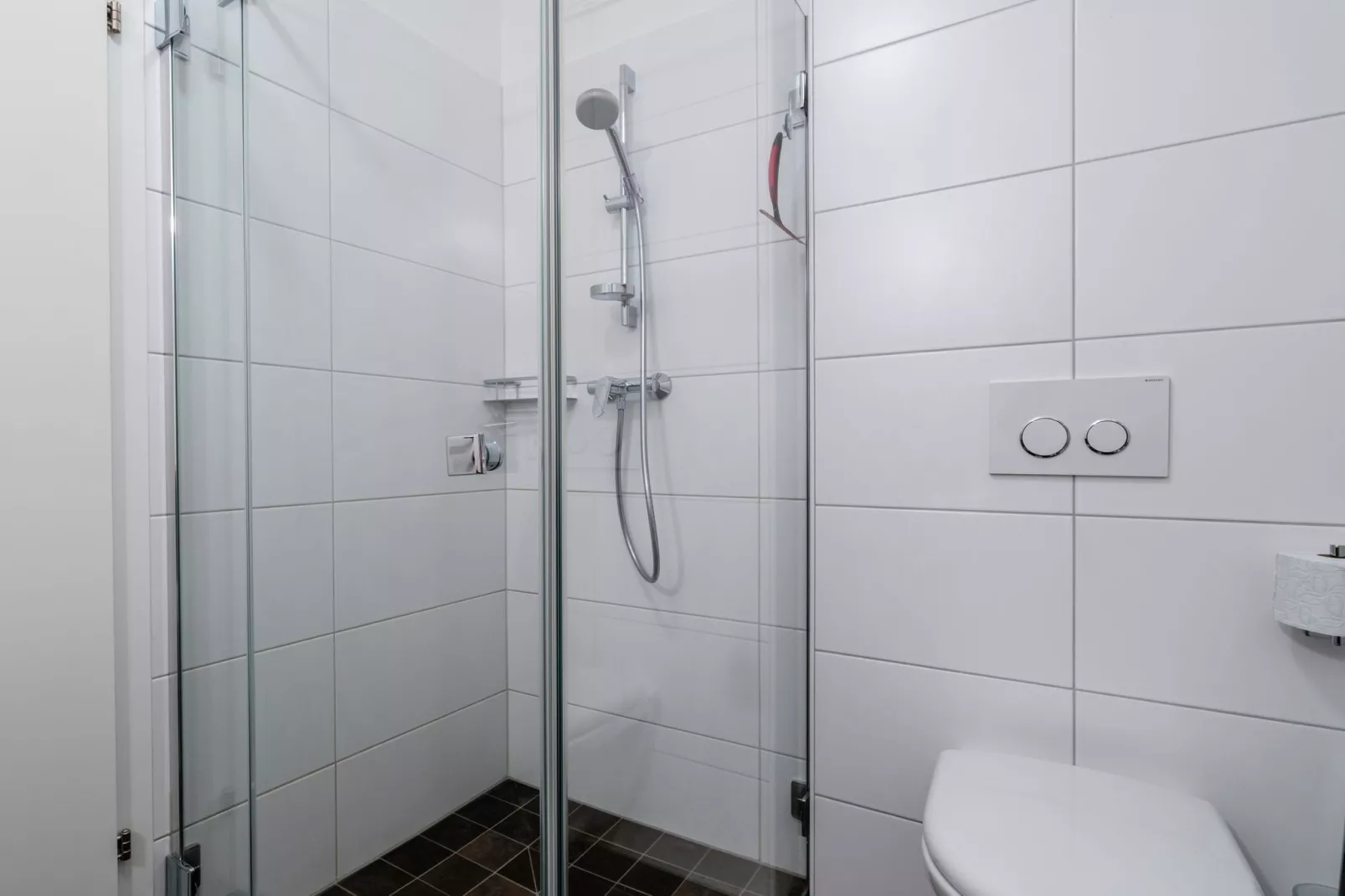 Miranda-Bathroom