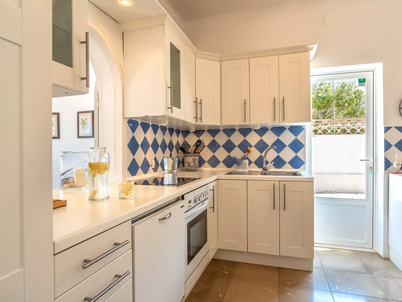 Las Gaviotas Style & Charm-Inside