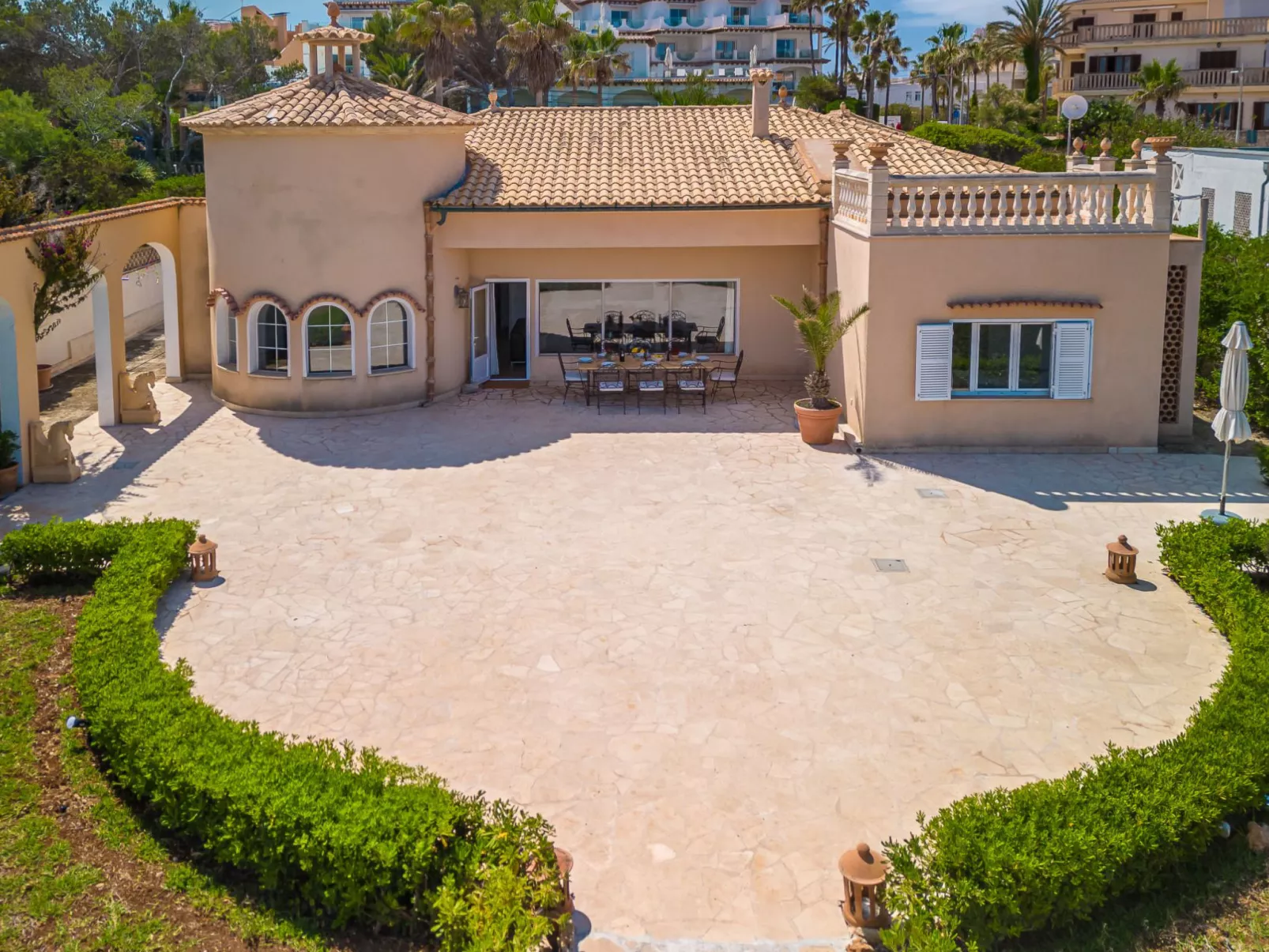 Las Gaviotas Style & Charm-Outside