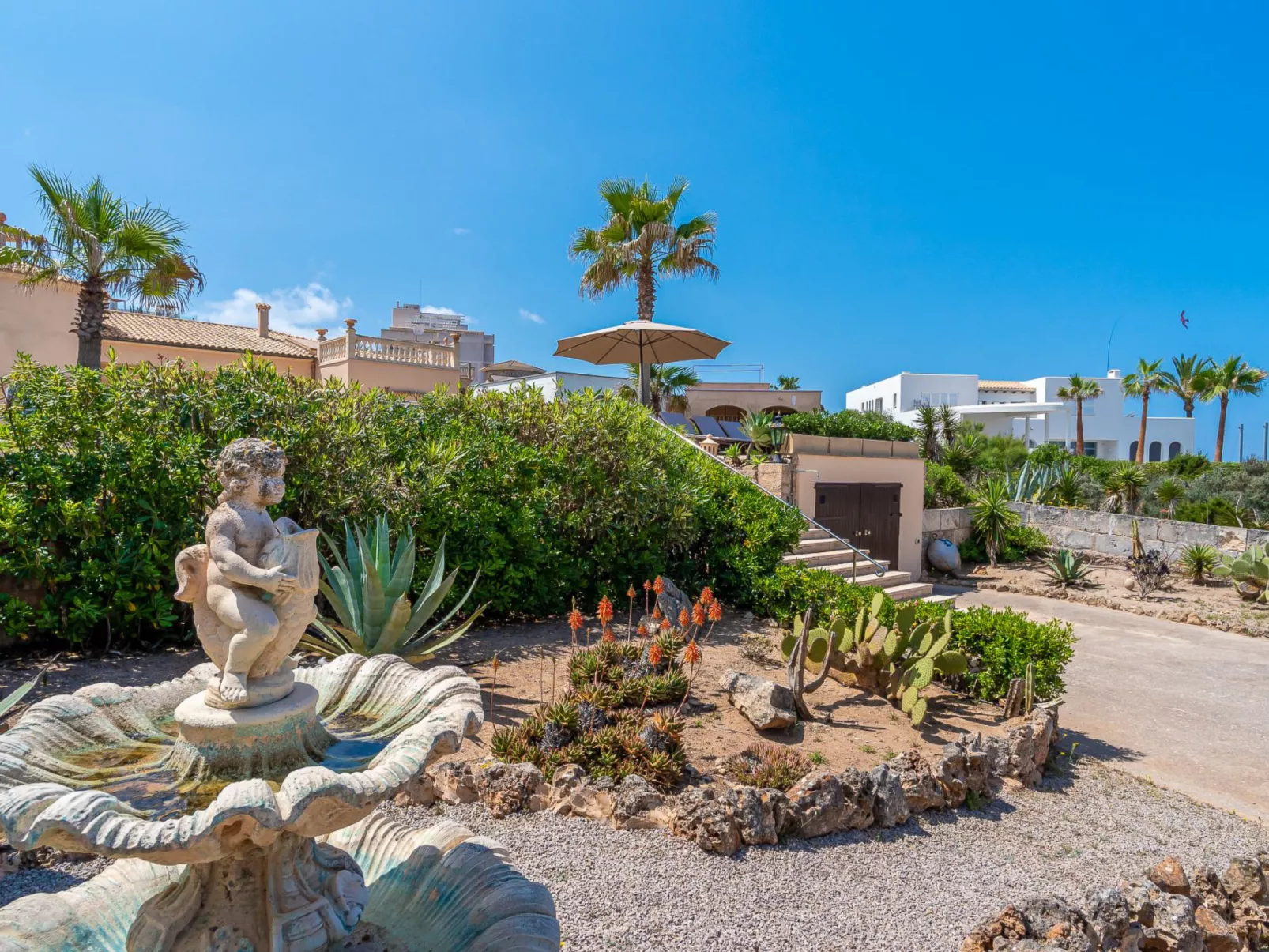 Las Gaviotas Style & Charm-Outside