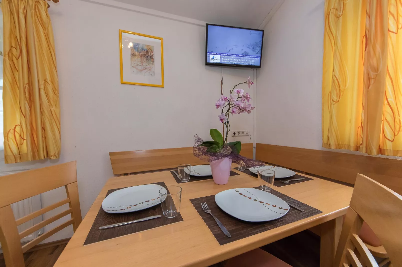 Apartment Oberaigen-Dining room