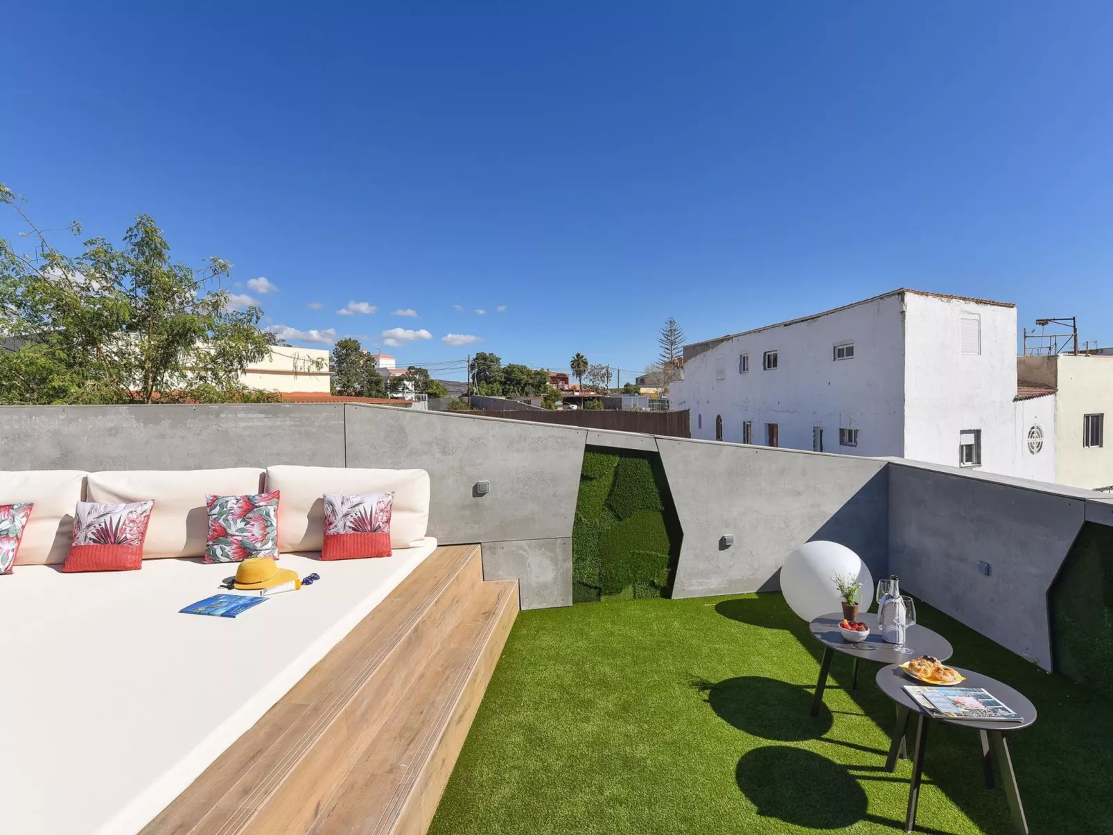 Villa Joviano-Outside