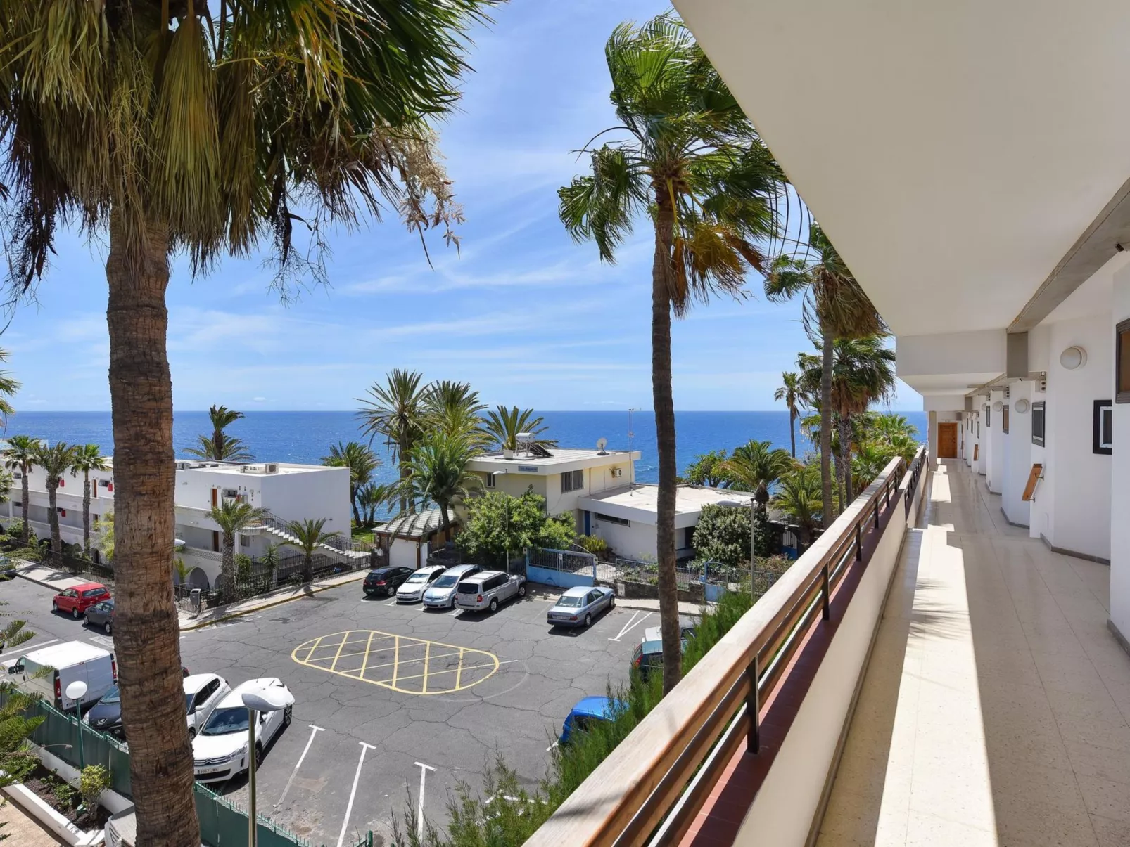 Balcon-Outside