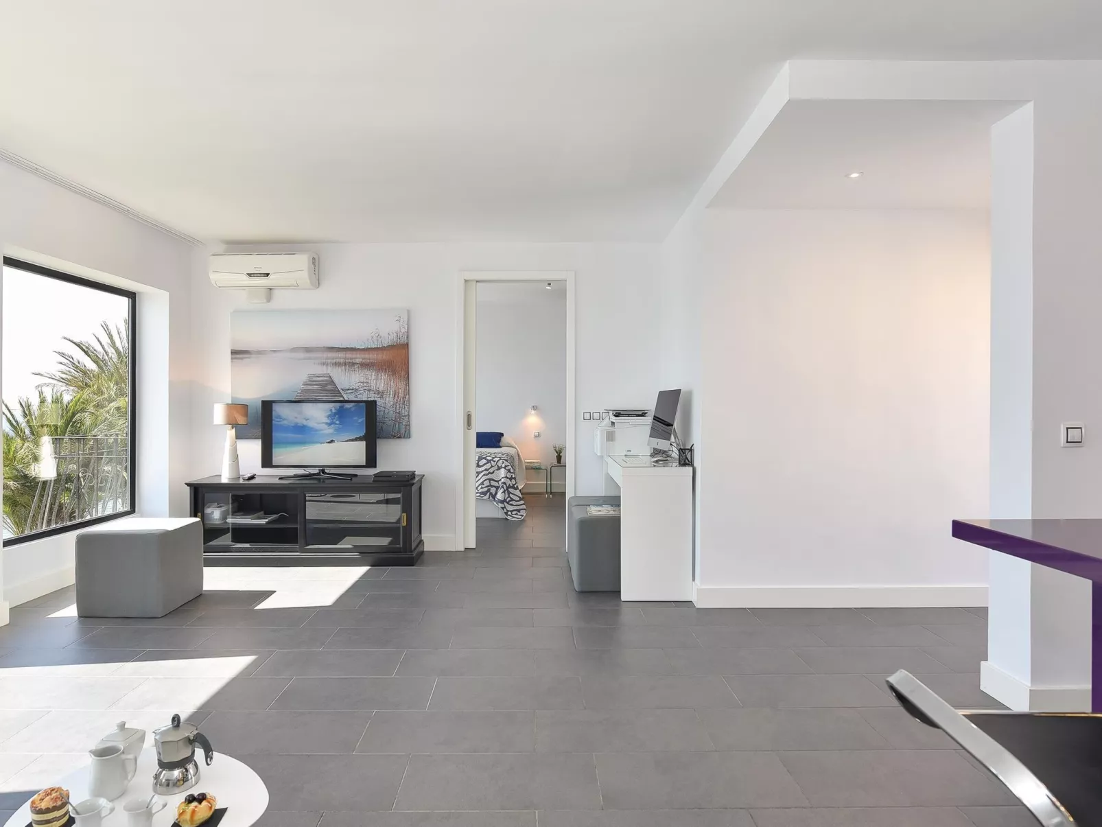 Seaside Suite 302-Inside