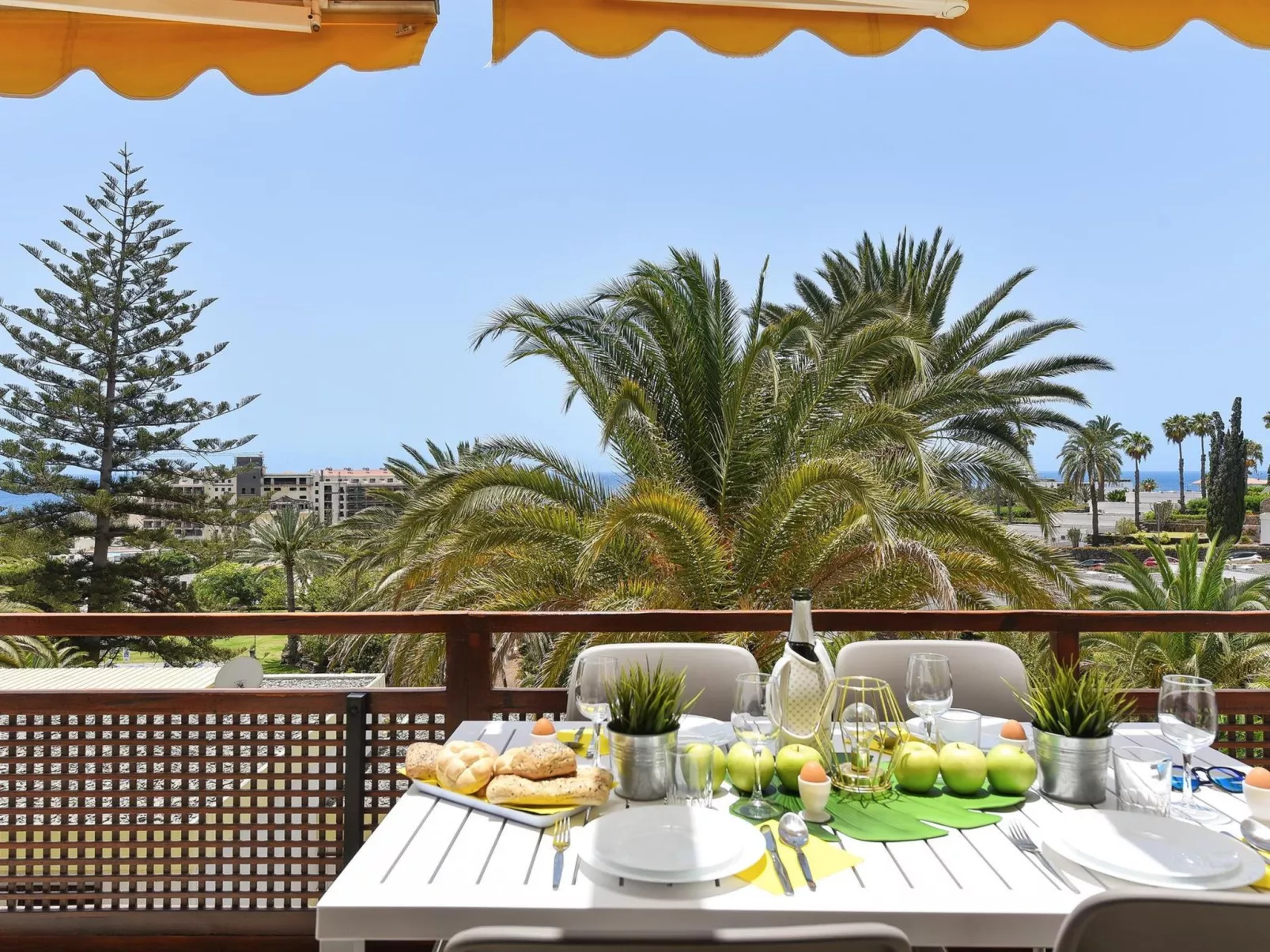 Bungalow Rocas Rojas 406B-Outside