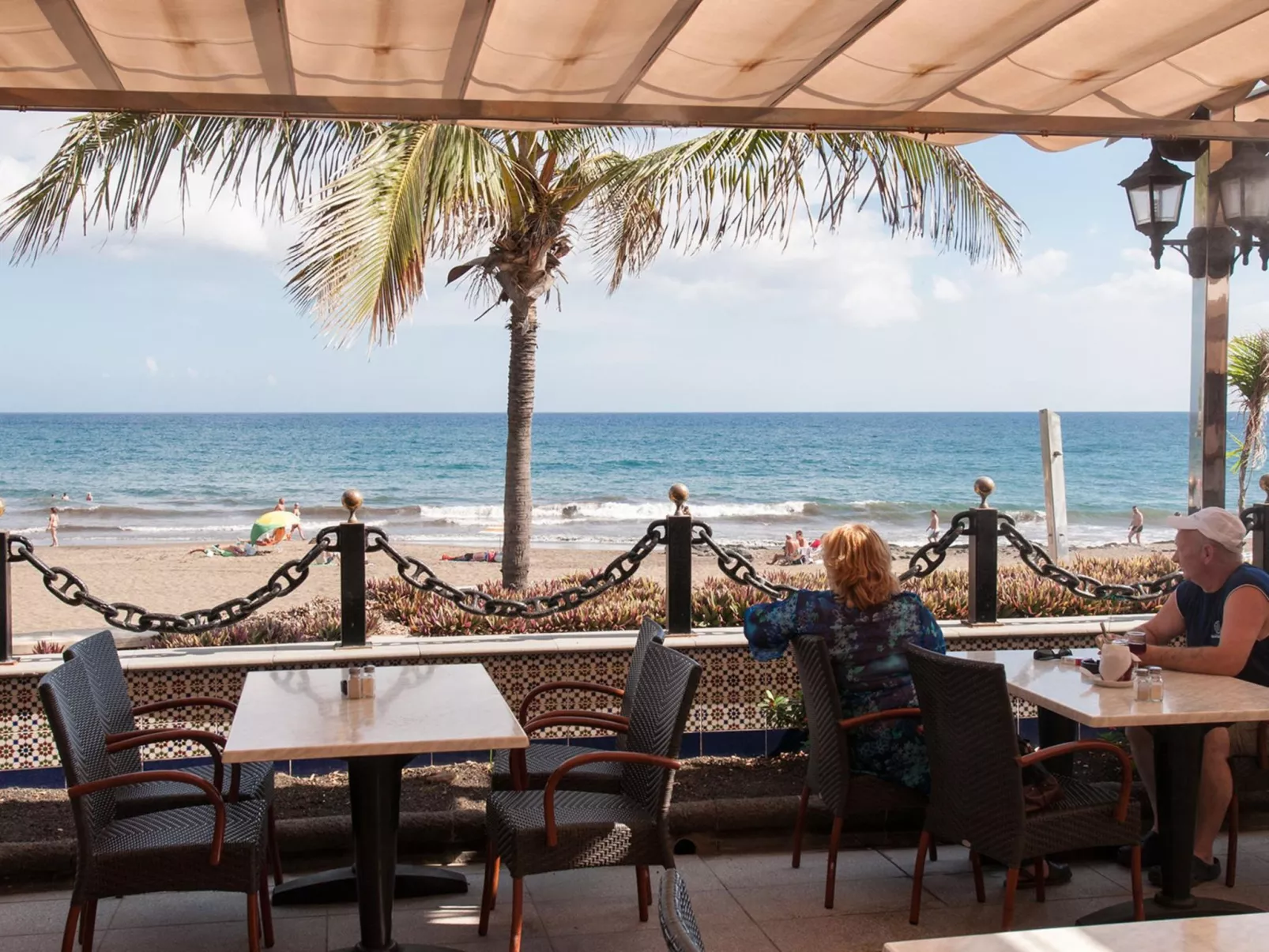  Beachfront Nasas 6 CD-Outside