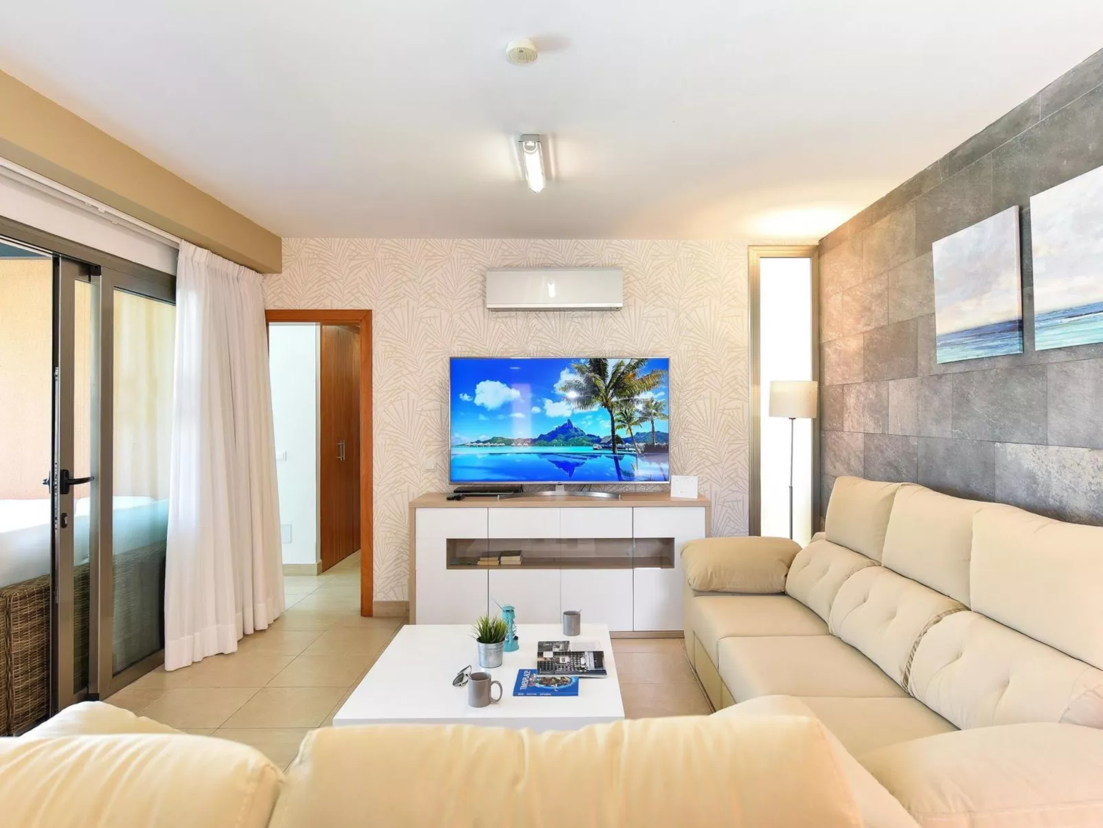 Villa-Inside