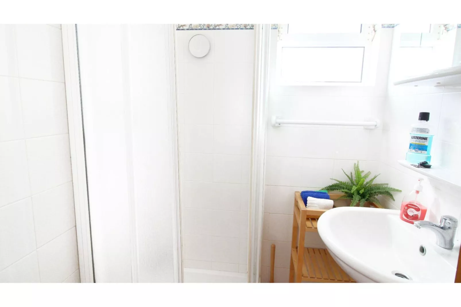 Casa Papoilas-Bathroom