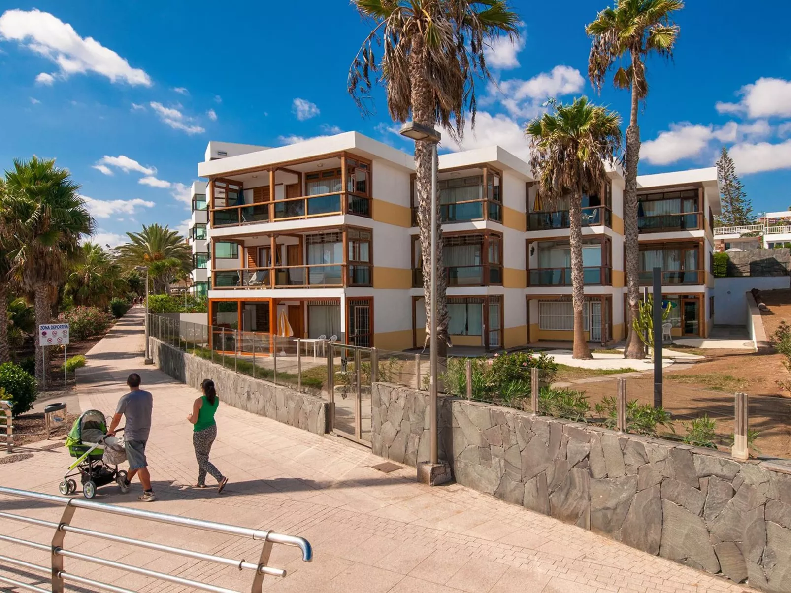 Papagayo San Agustin-Outside