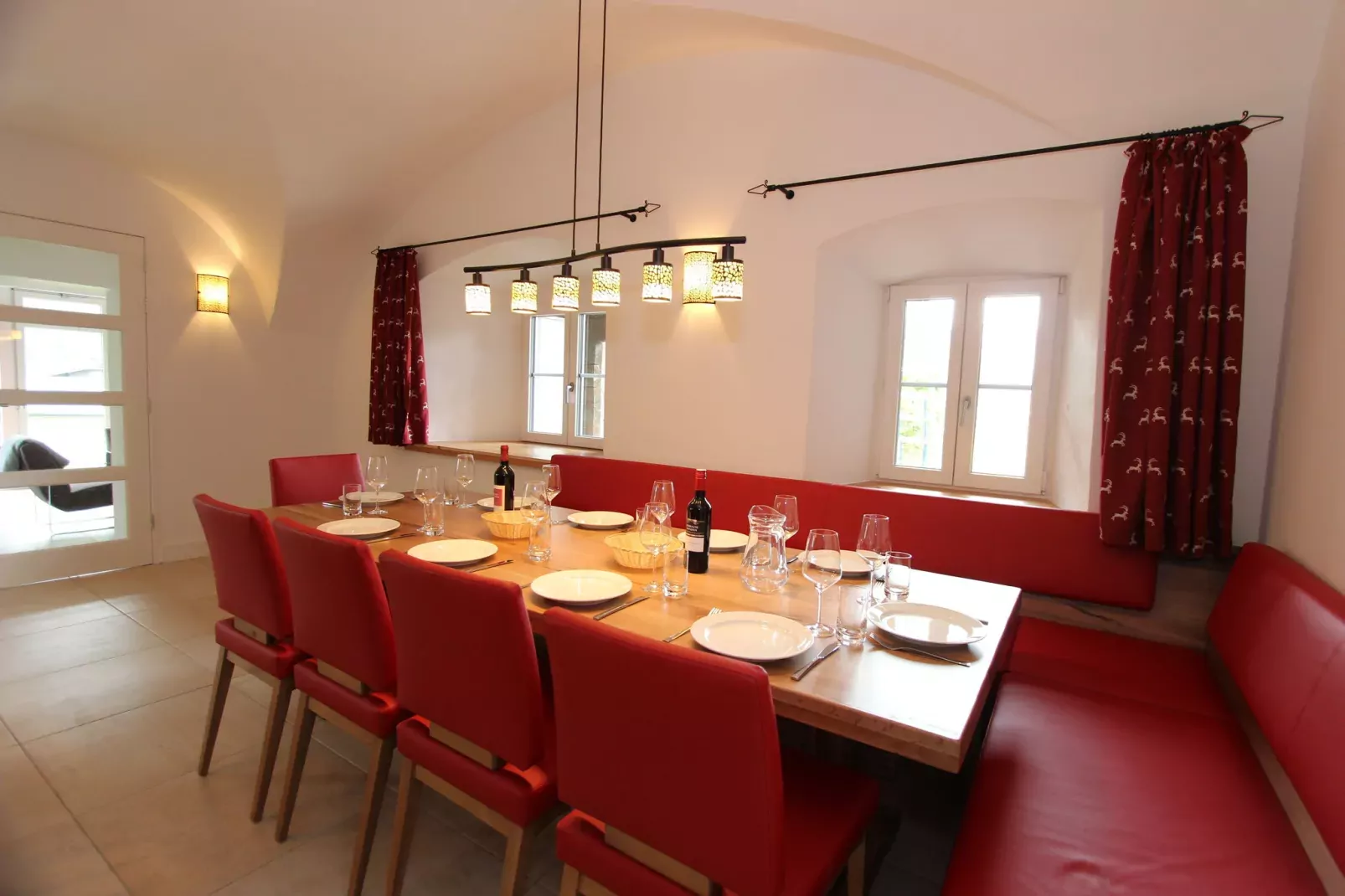 Steindorf-Dining room