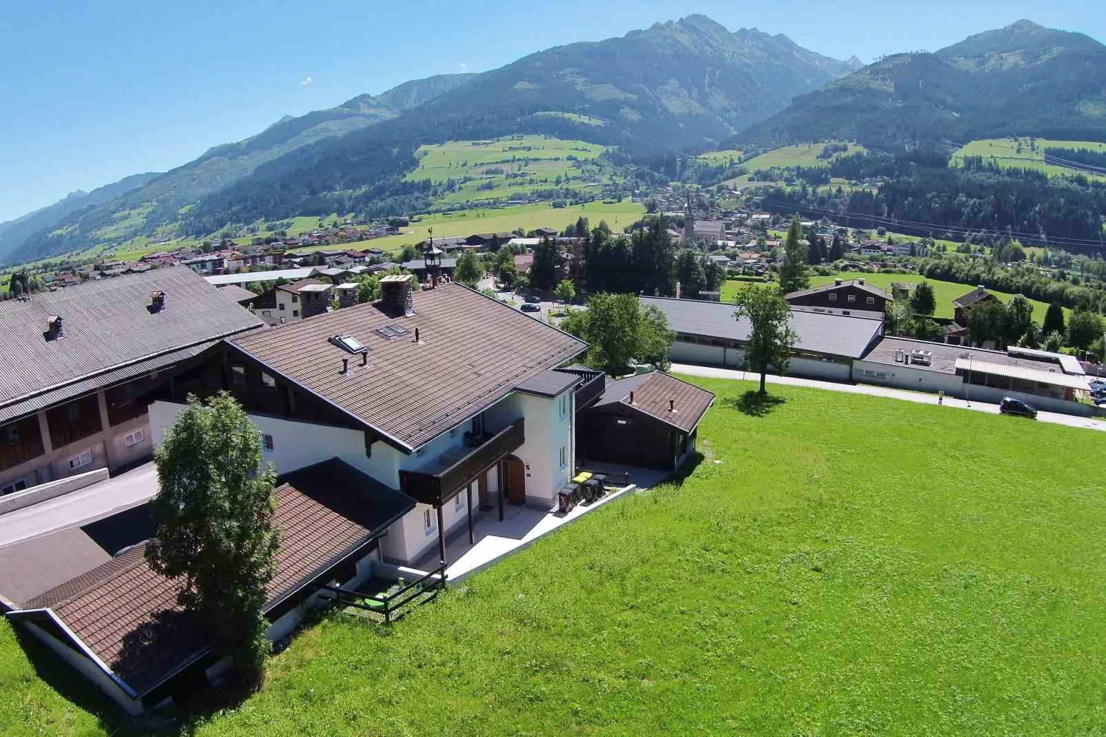 Steindorf-Exterior summer