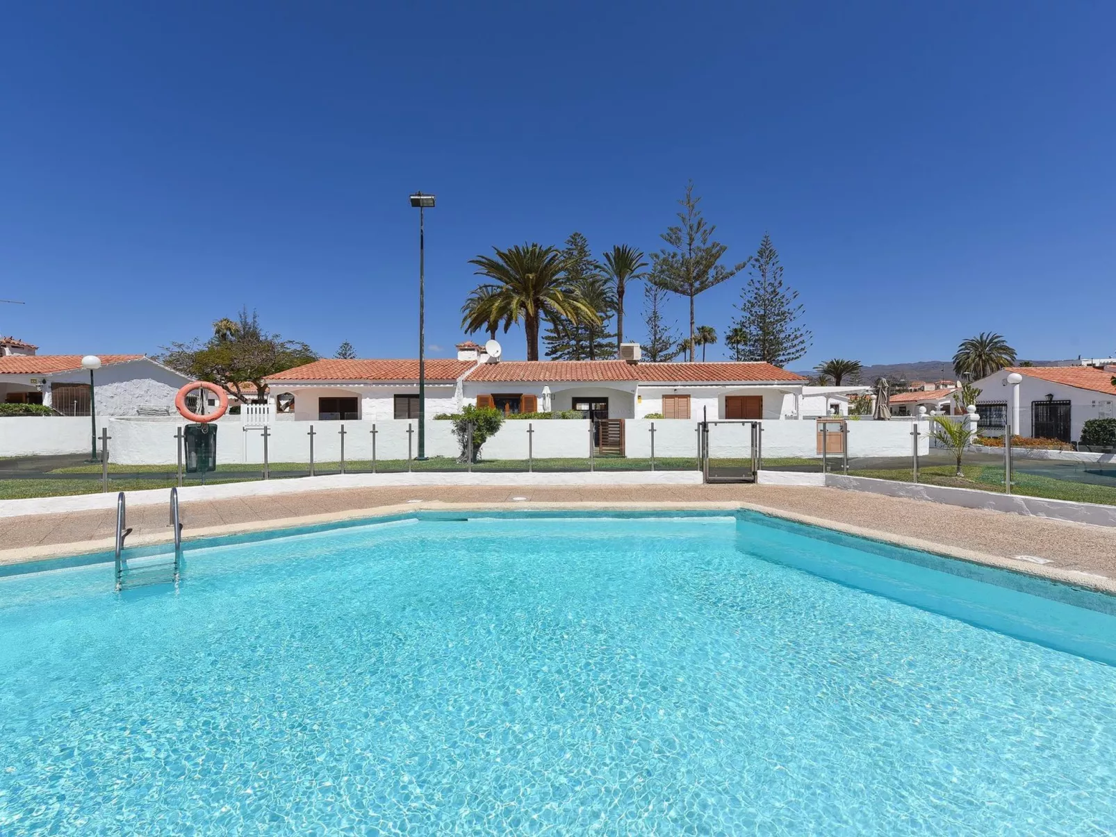 Santa Barbara-Dehors