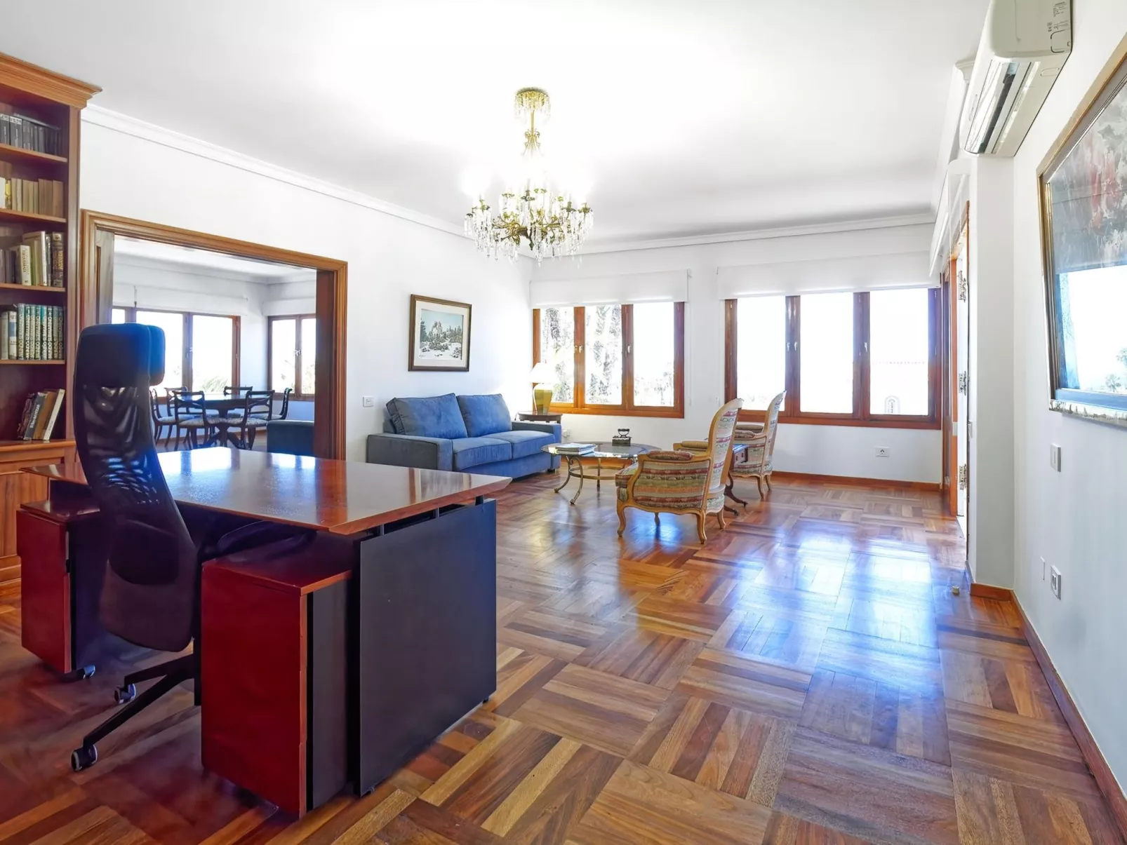 La Ideal-Inside