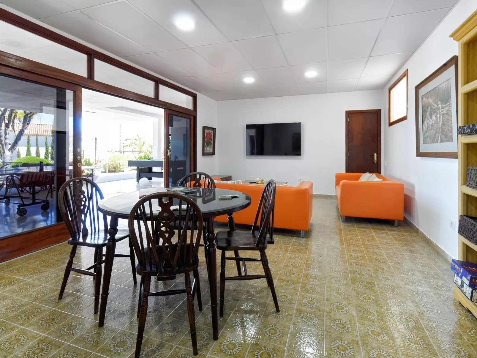 La Ideal-Inside