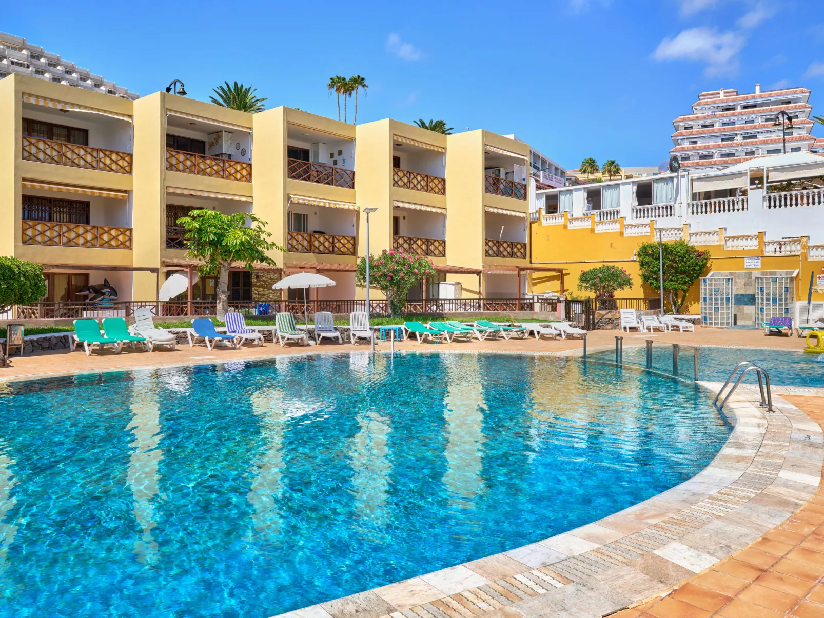 Sea View Neptuno-Outside