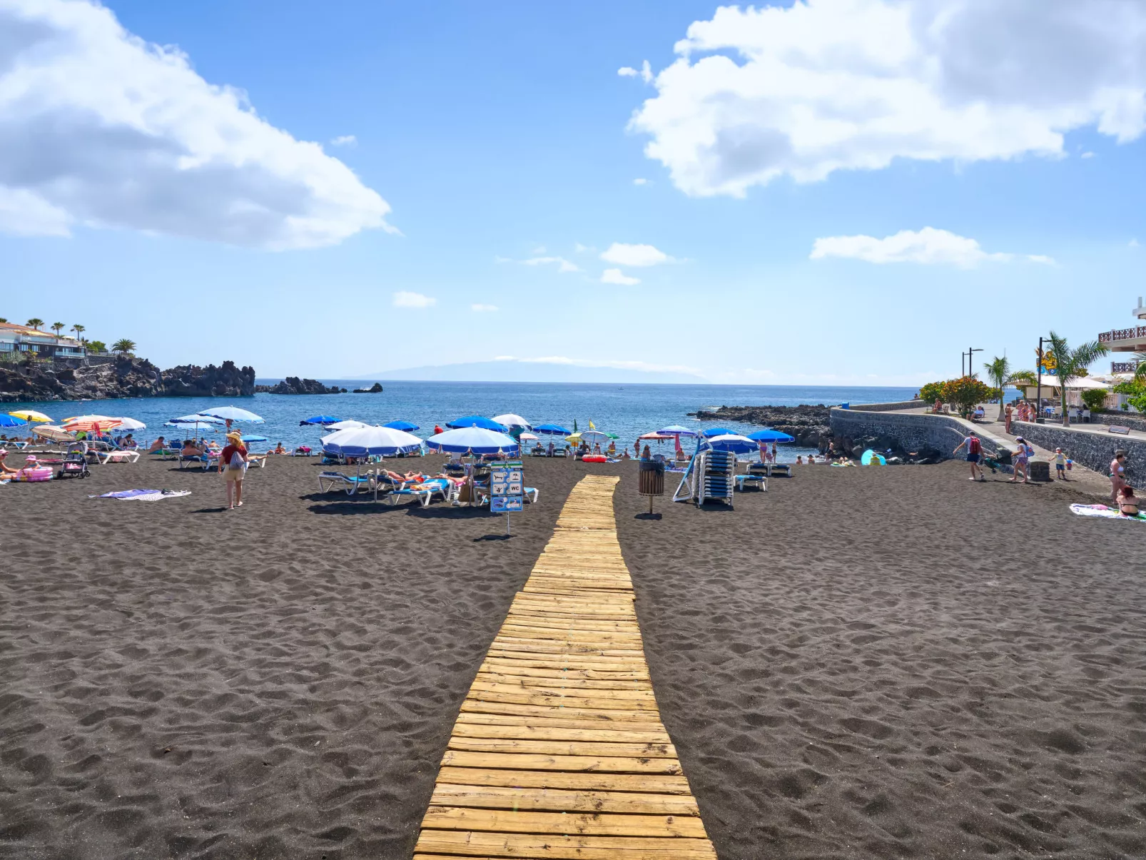 Sea View Neptuno-Outside