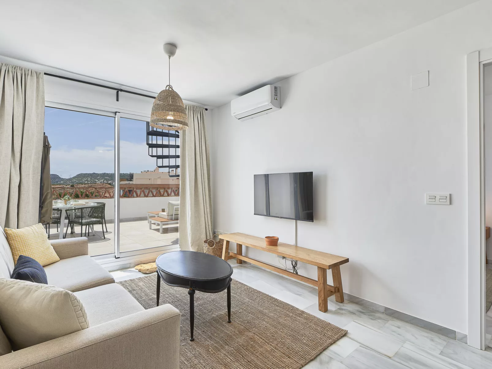 Doña Julia Golf Views-Inside