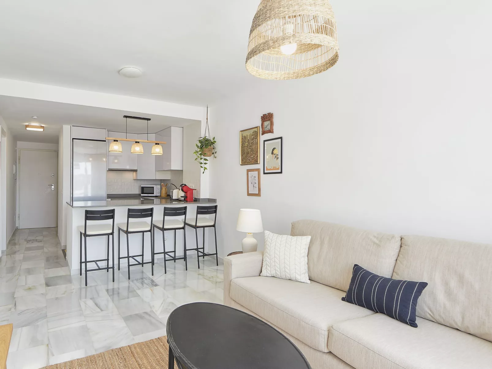 Doña Julia Golf Views-Inside