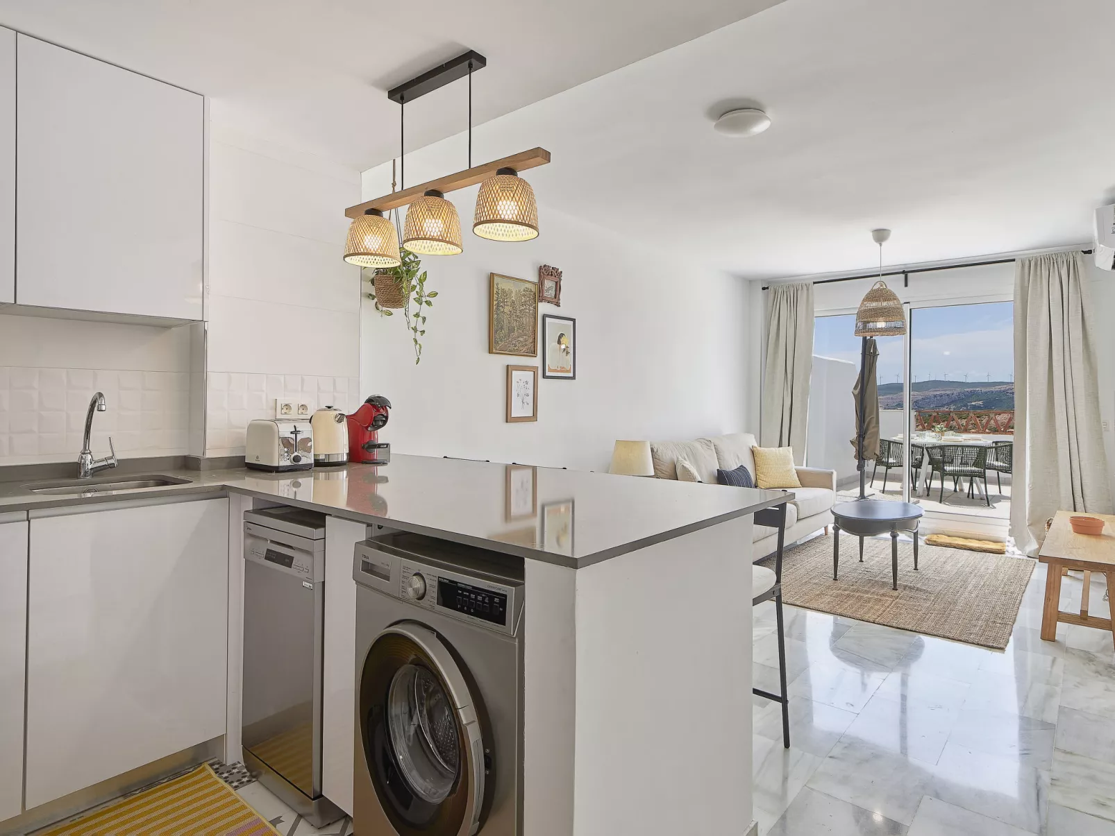 Doña Julia Golf Views-Inside