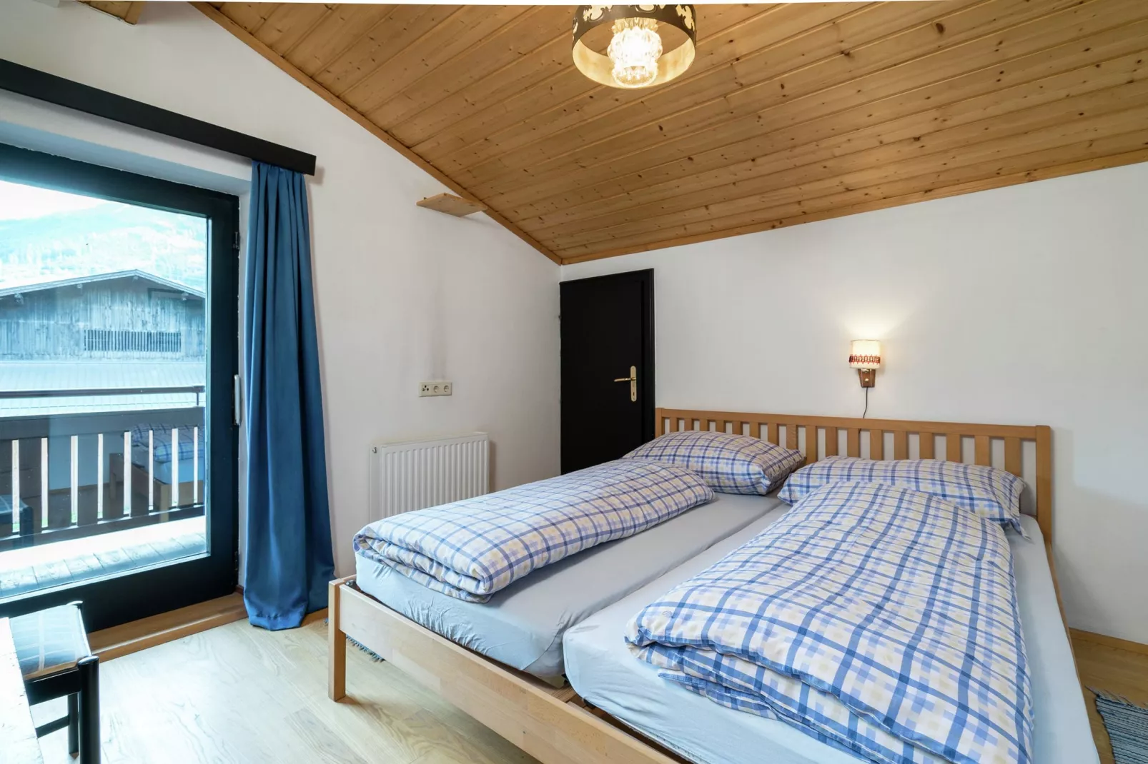 Rosmarijn-Bedroom