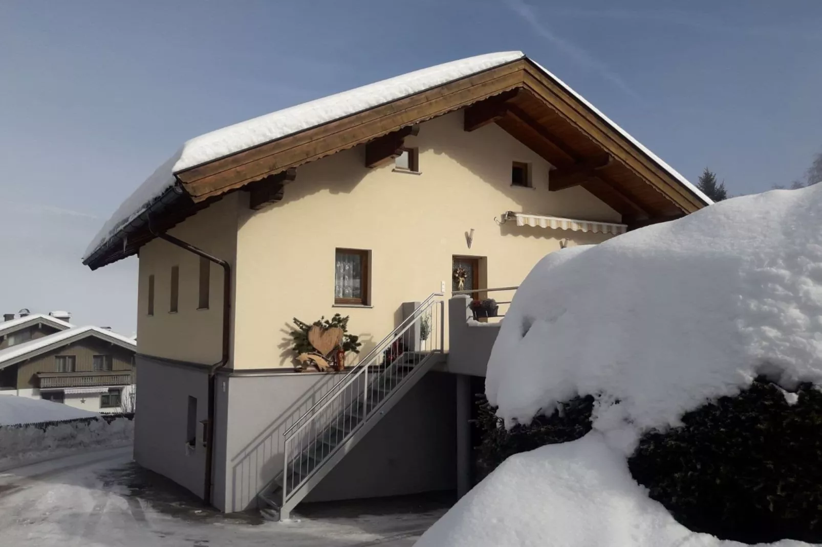Hofer-Exterior winter