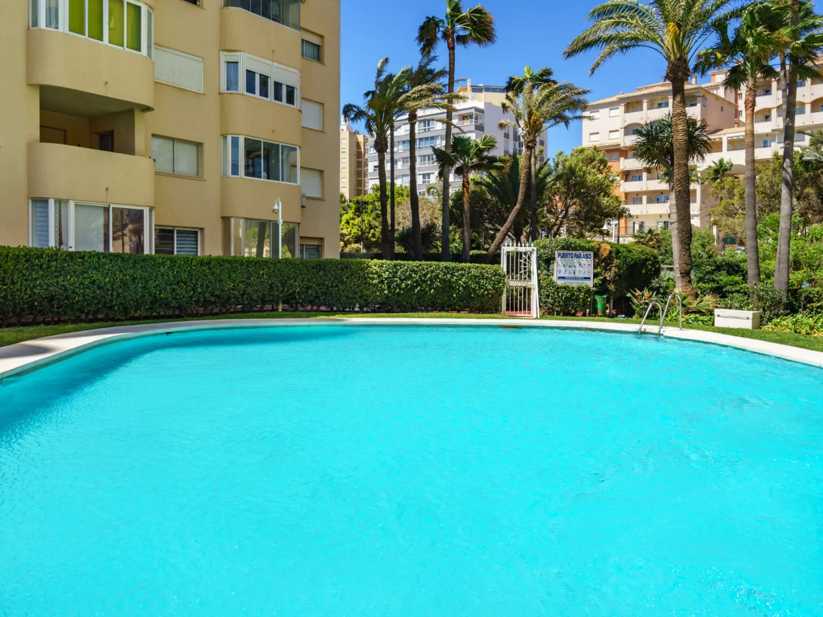Puerto Paraiso II-Outside