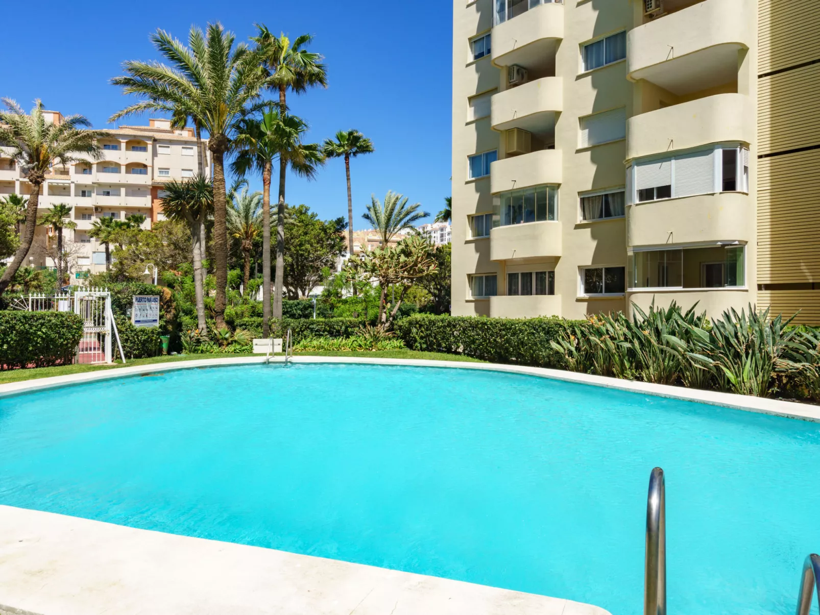 Puerto Paraiso II-Outside