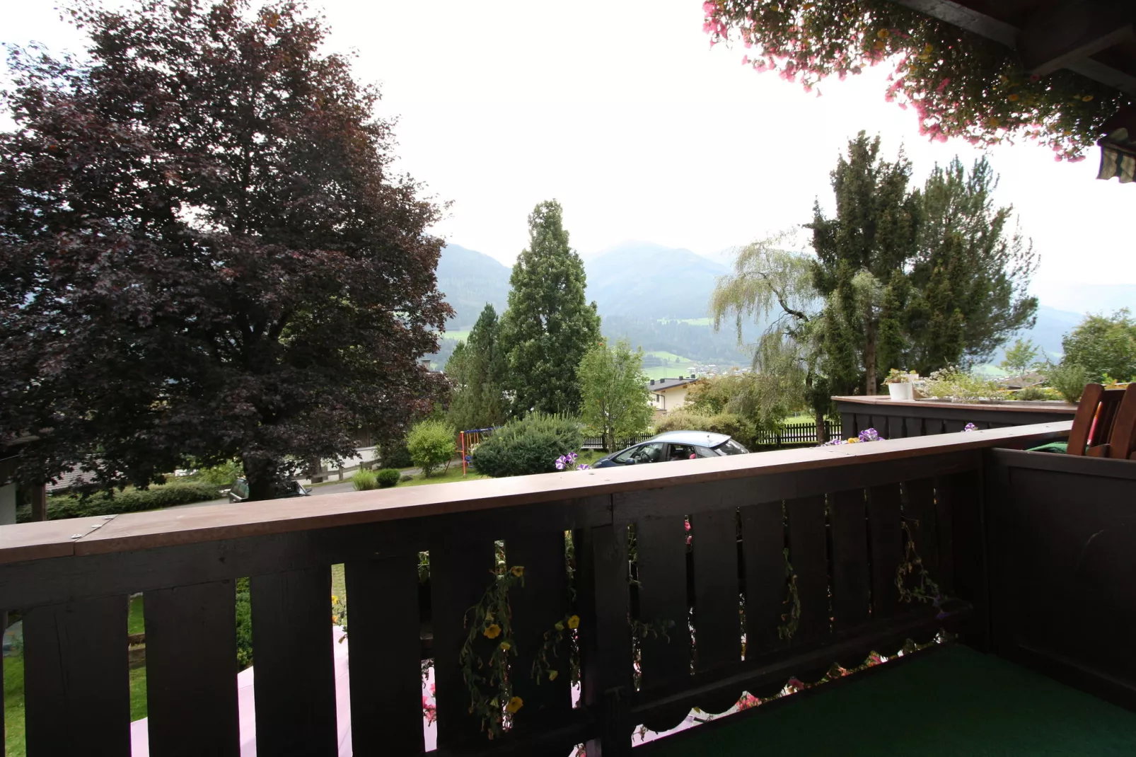 Unterstein 1-View summer