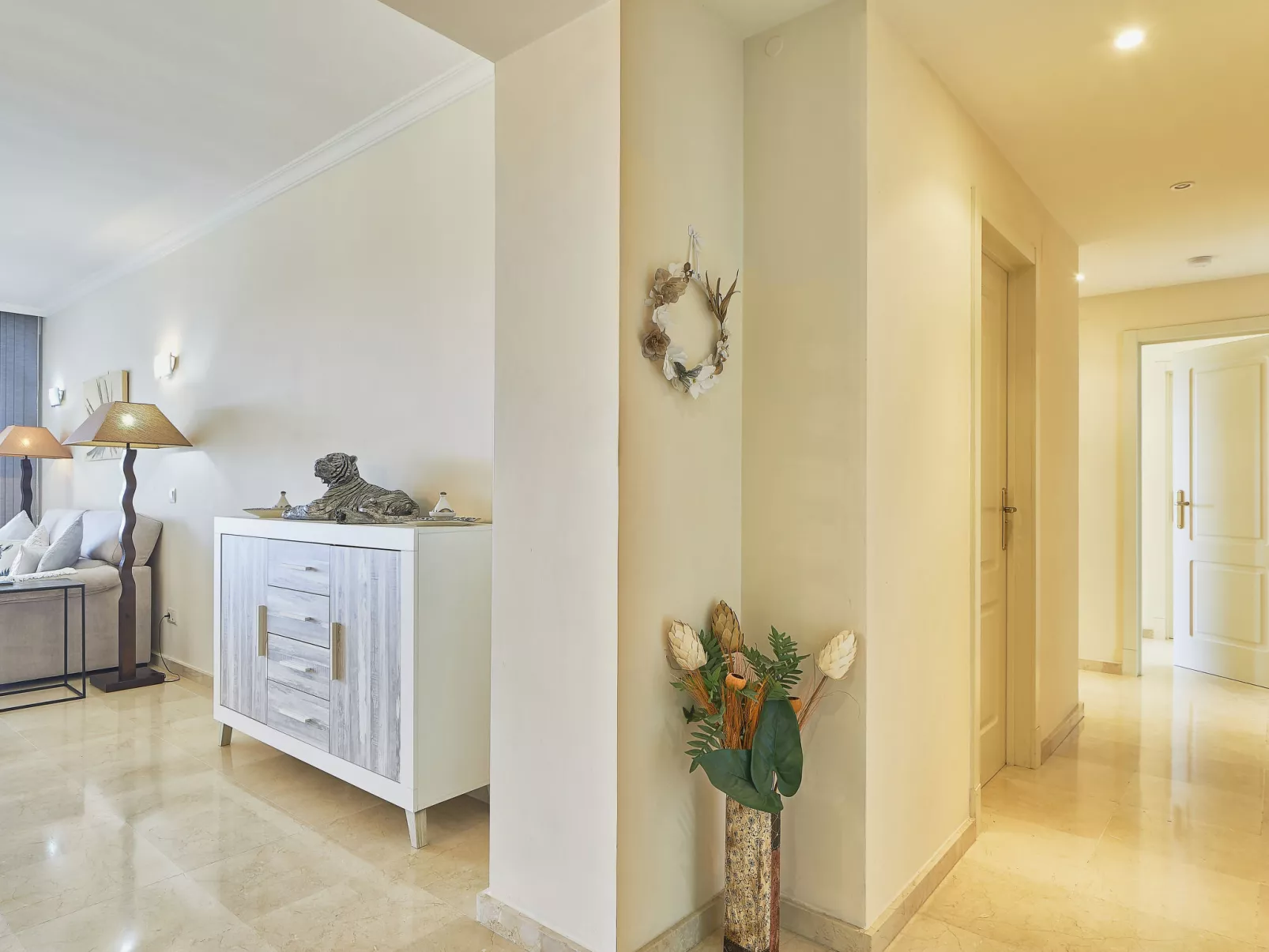 Altos de la Quinta-Inside