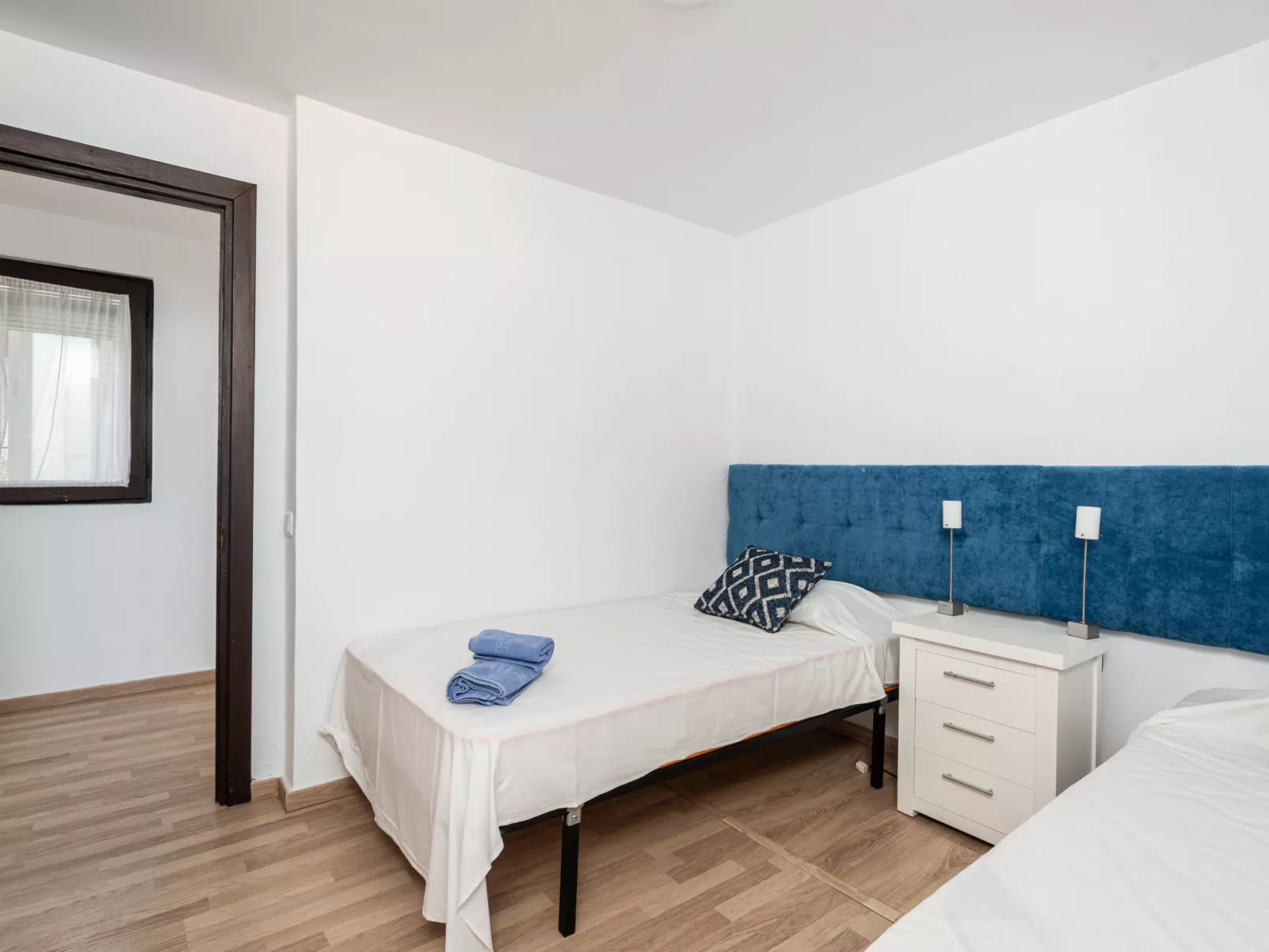 Puerto Banus First Line-Inside