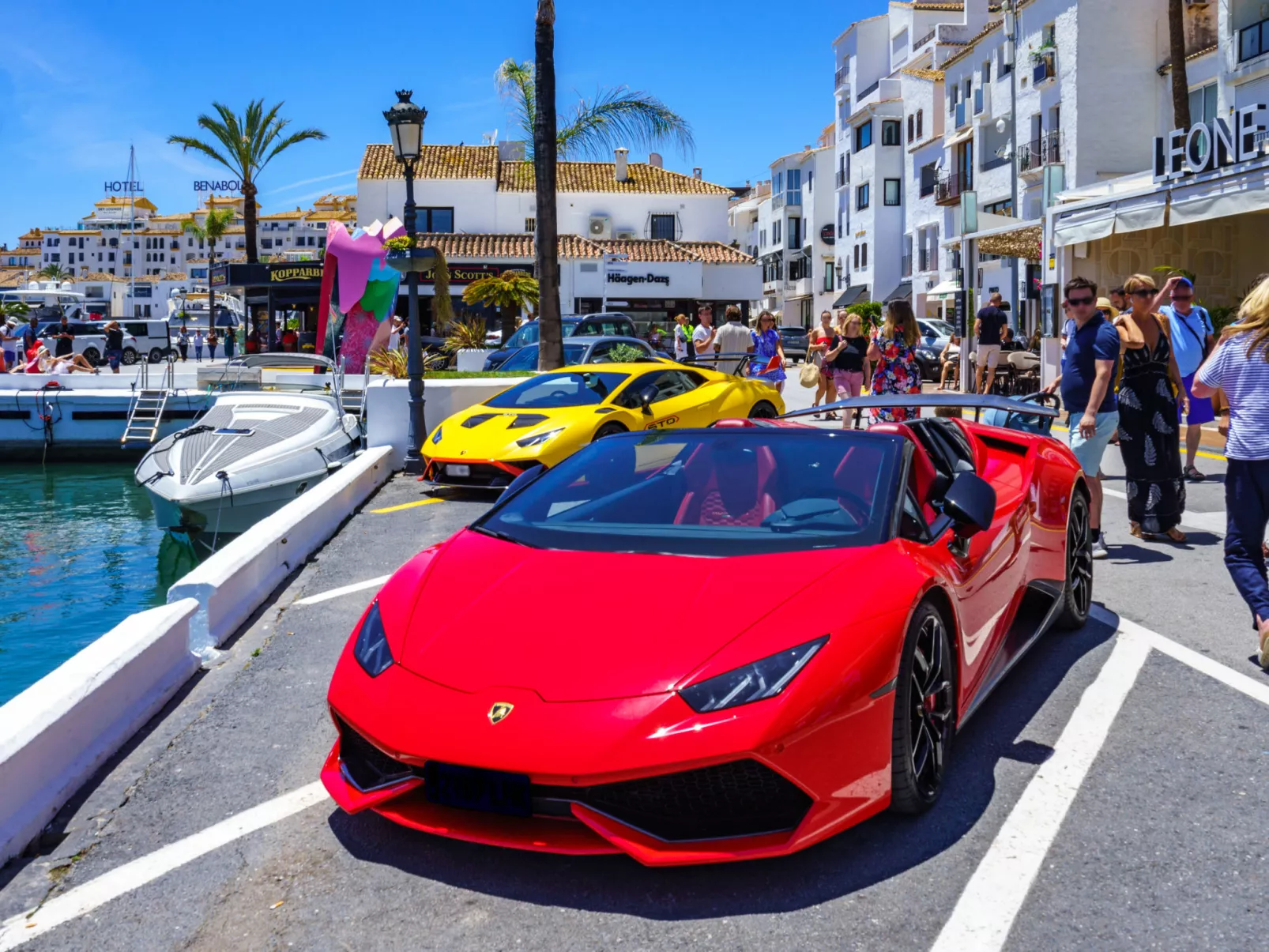 Puerto Banus First Line-Area