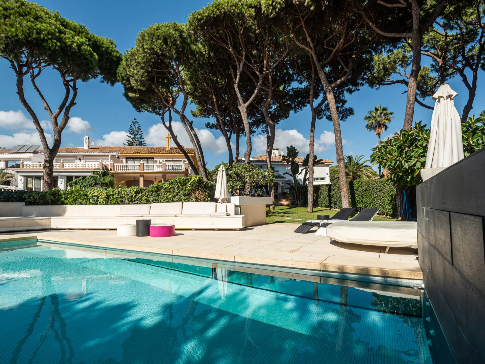 Villa Goval-Dehors