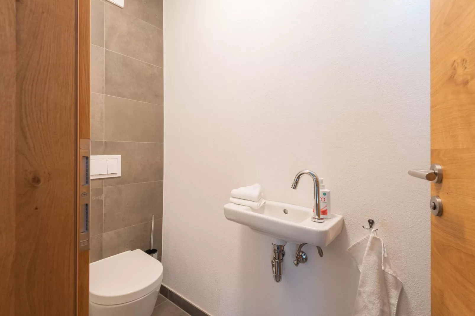 Chalet Lengberg B2-Bathroom