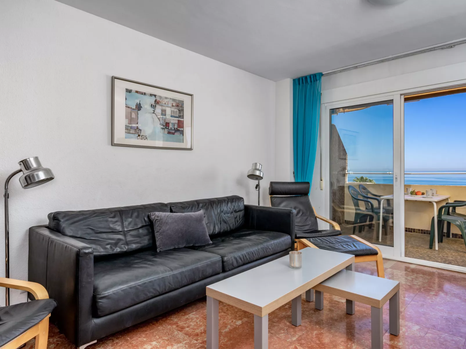 Fuengirola Beach View-Inside