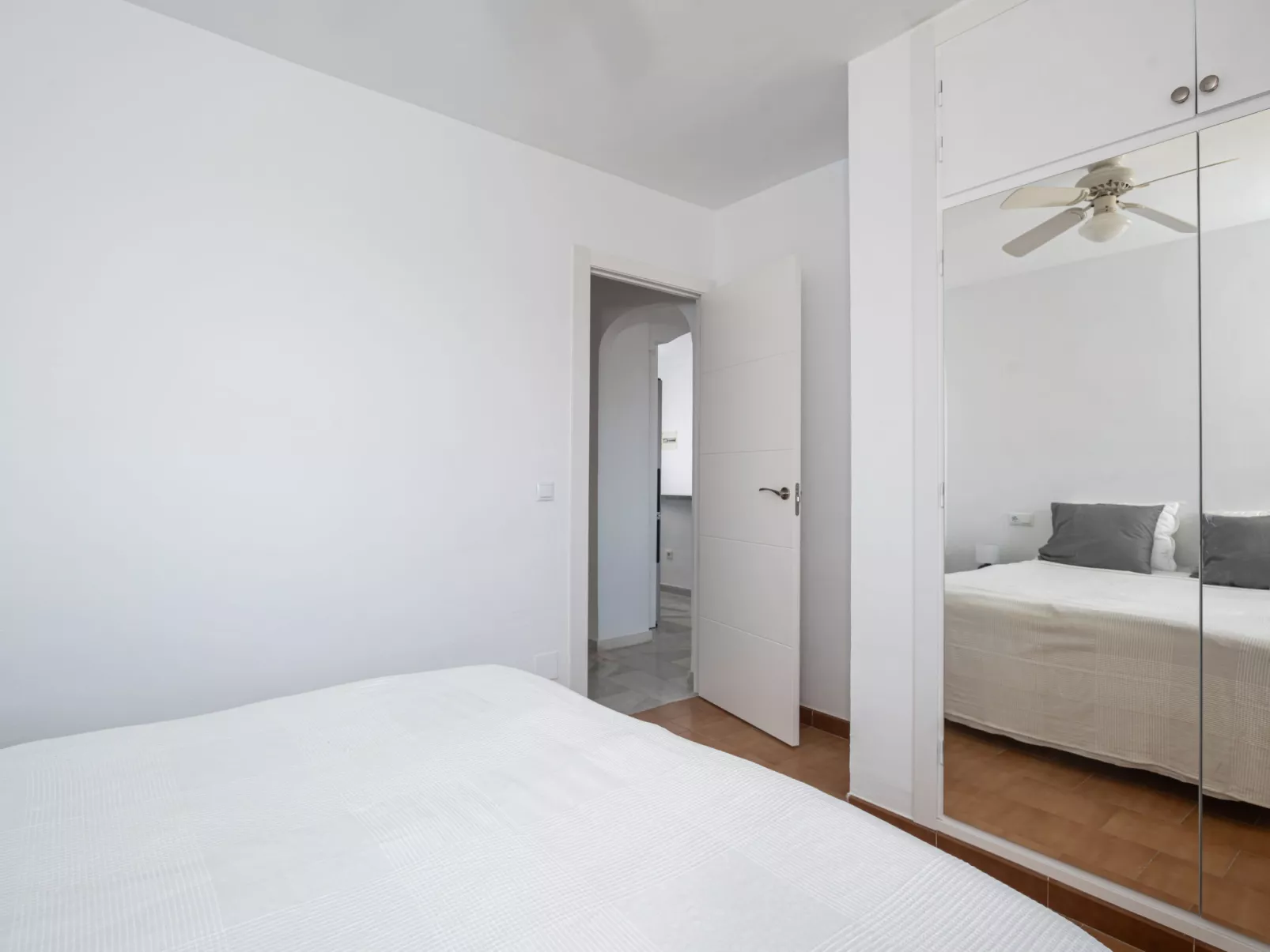 Las Farolas family retreat-Inside