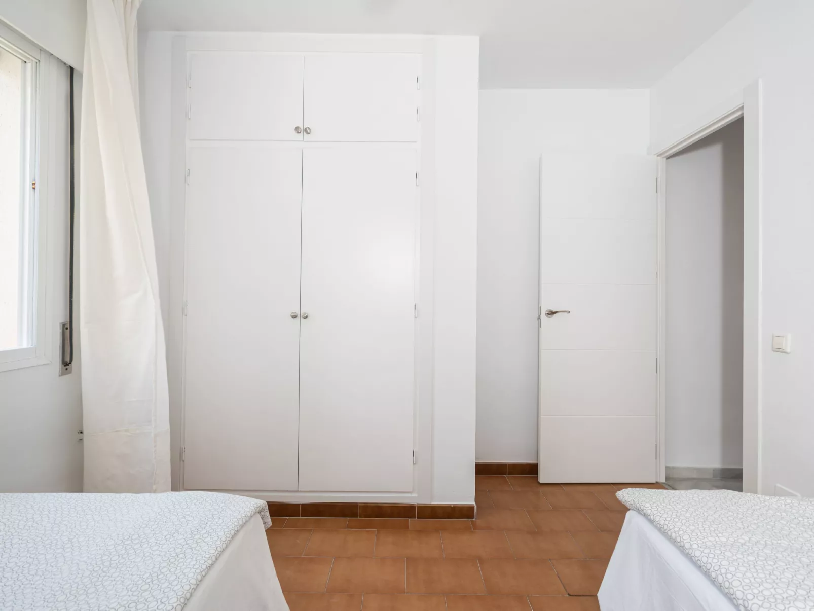 Las Farolas family retreat-Inside