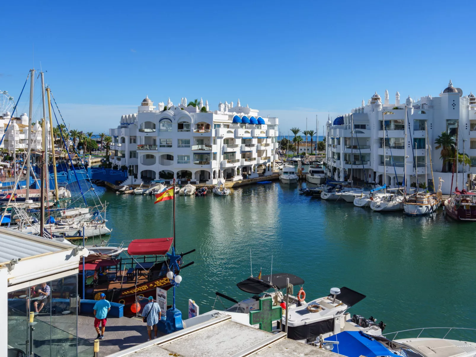 Puerto Marina-Outside