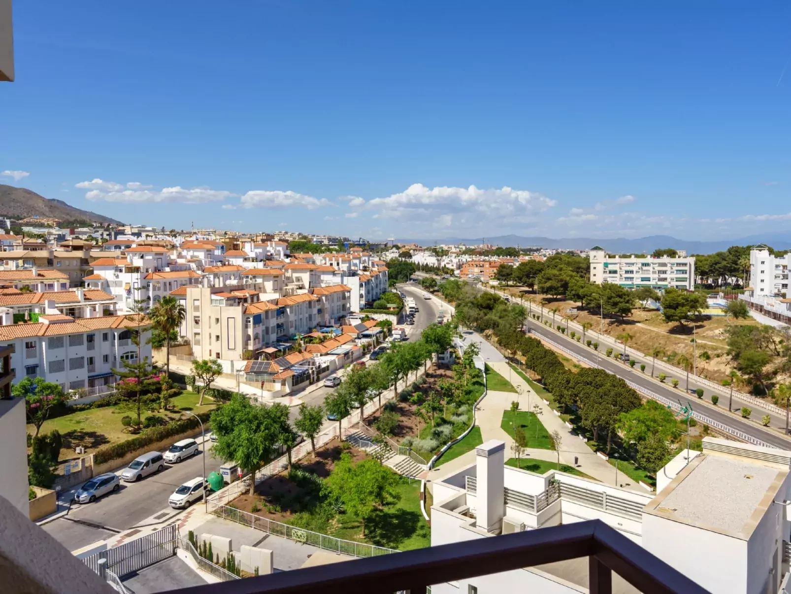 Duquesa de España-Outside