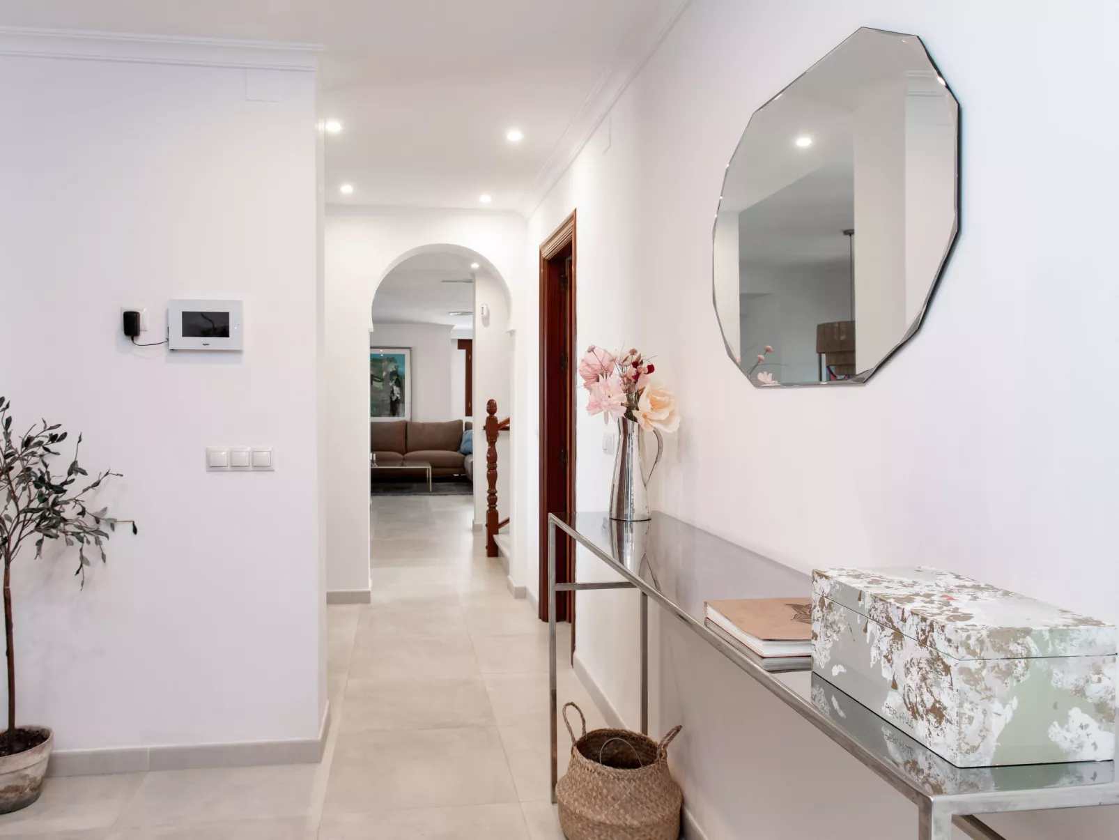 Fragata House-Inside