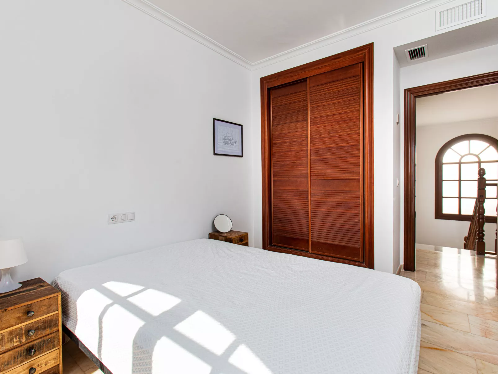 Fragata House-Inside