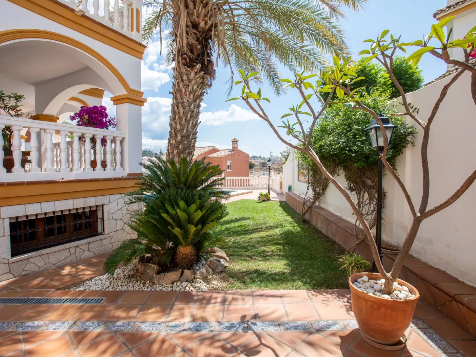 Fragata House-Outside